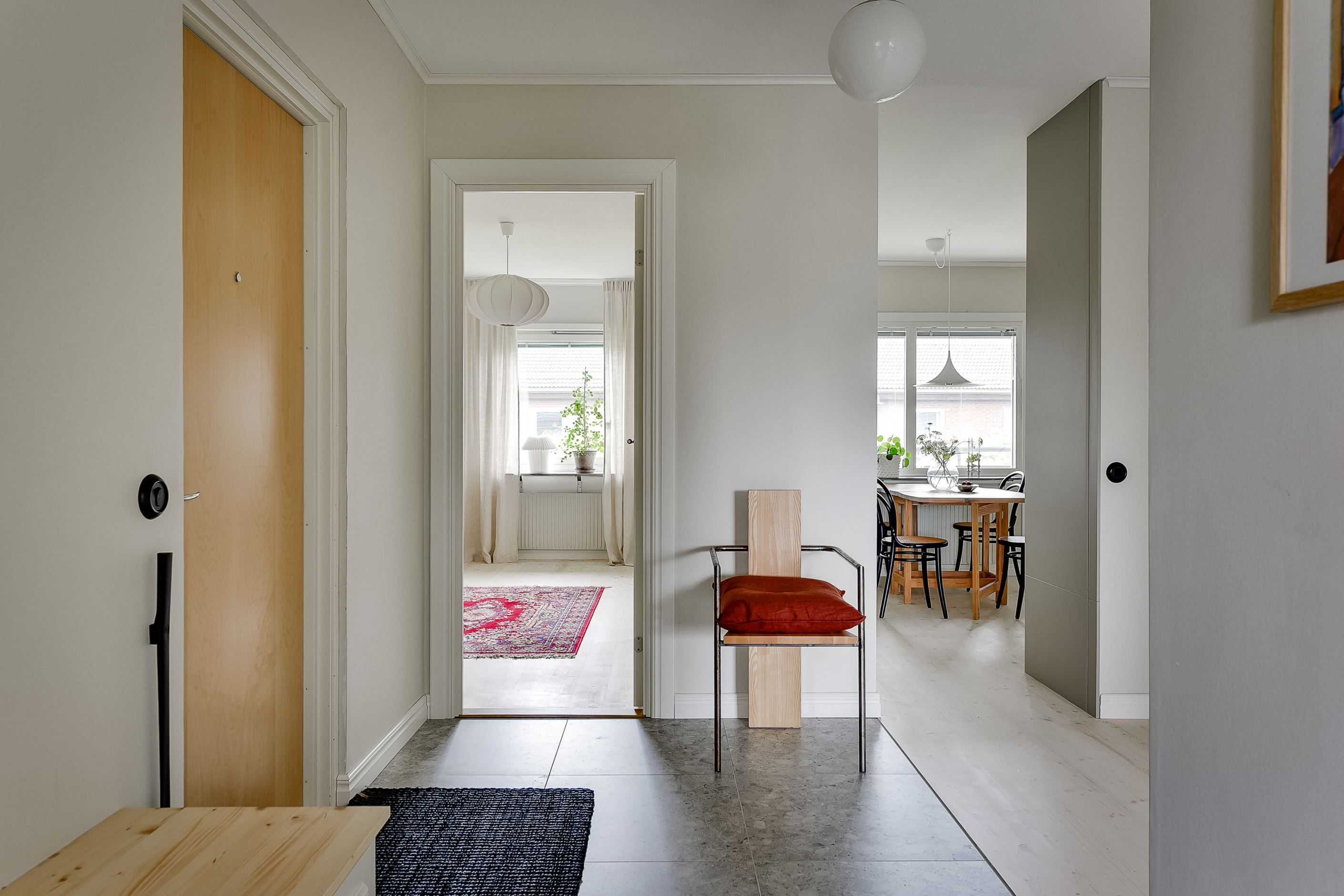 Inre / Hall