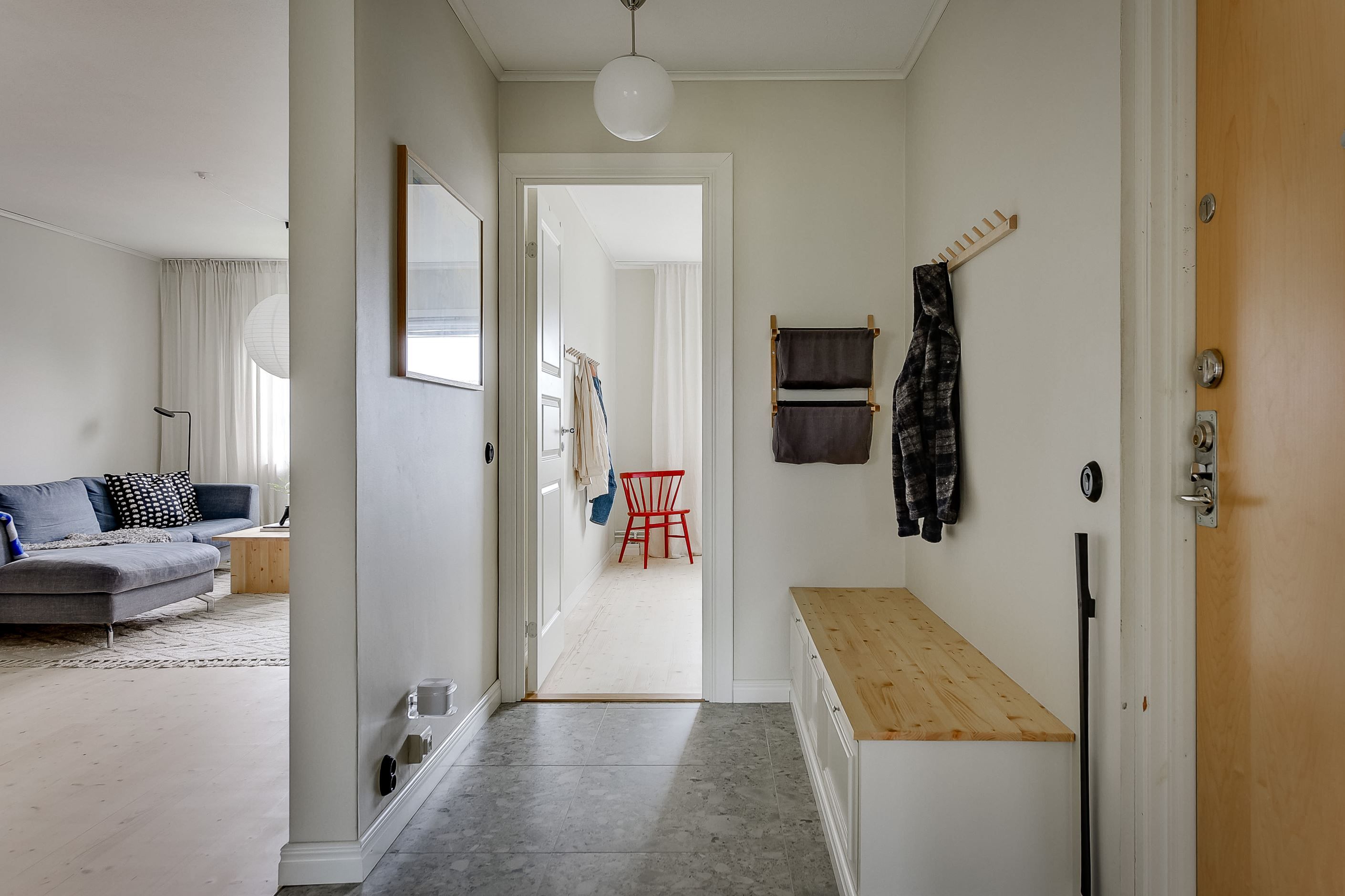 Inre / Hall