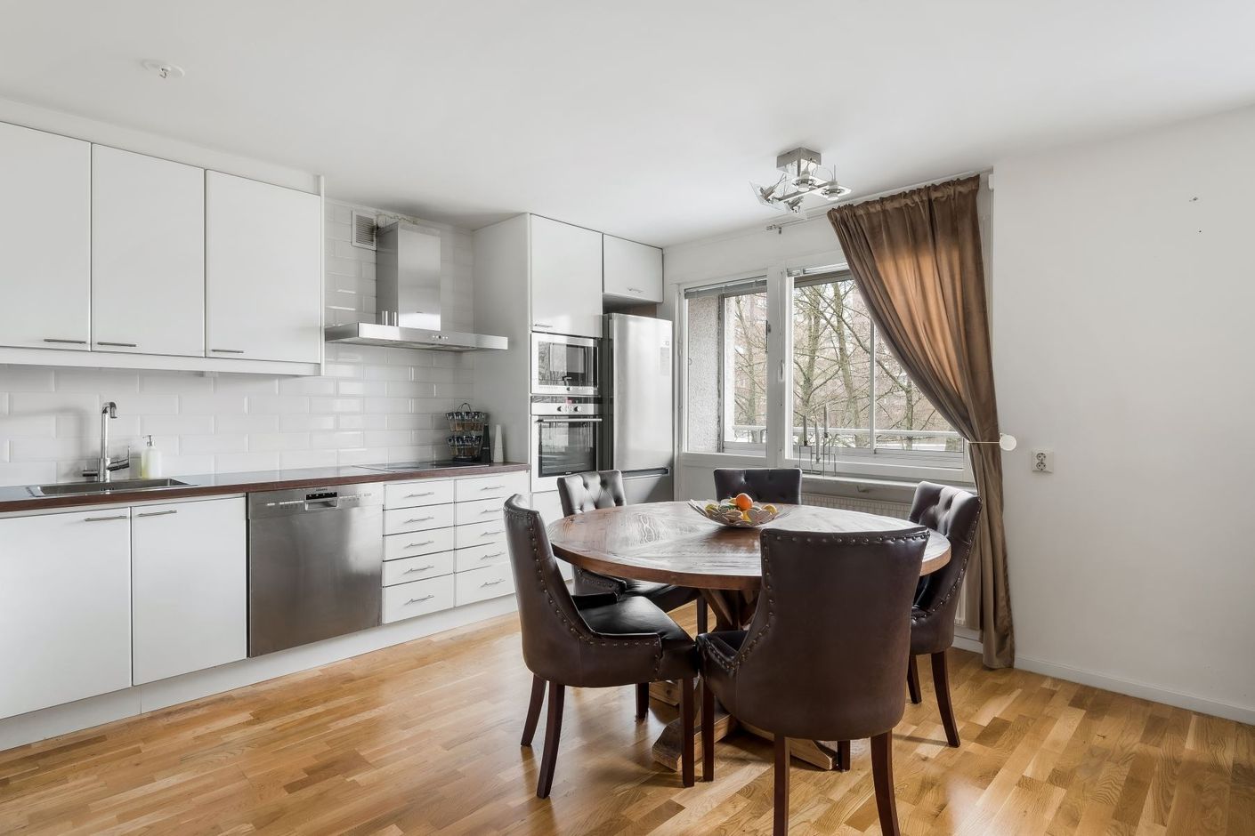 Plats för minst 6 personer