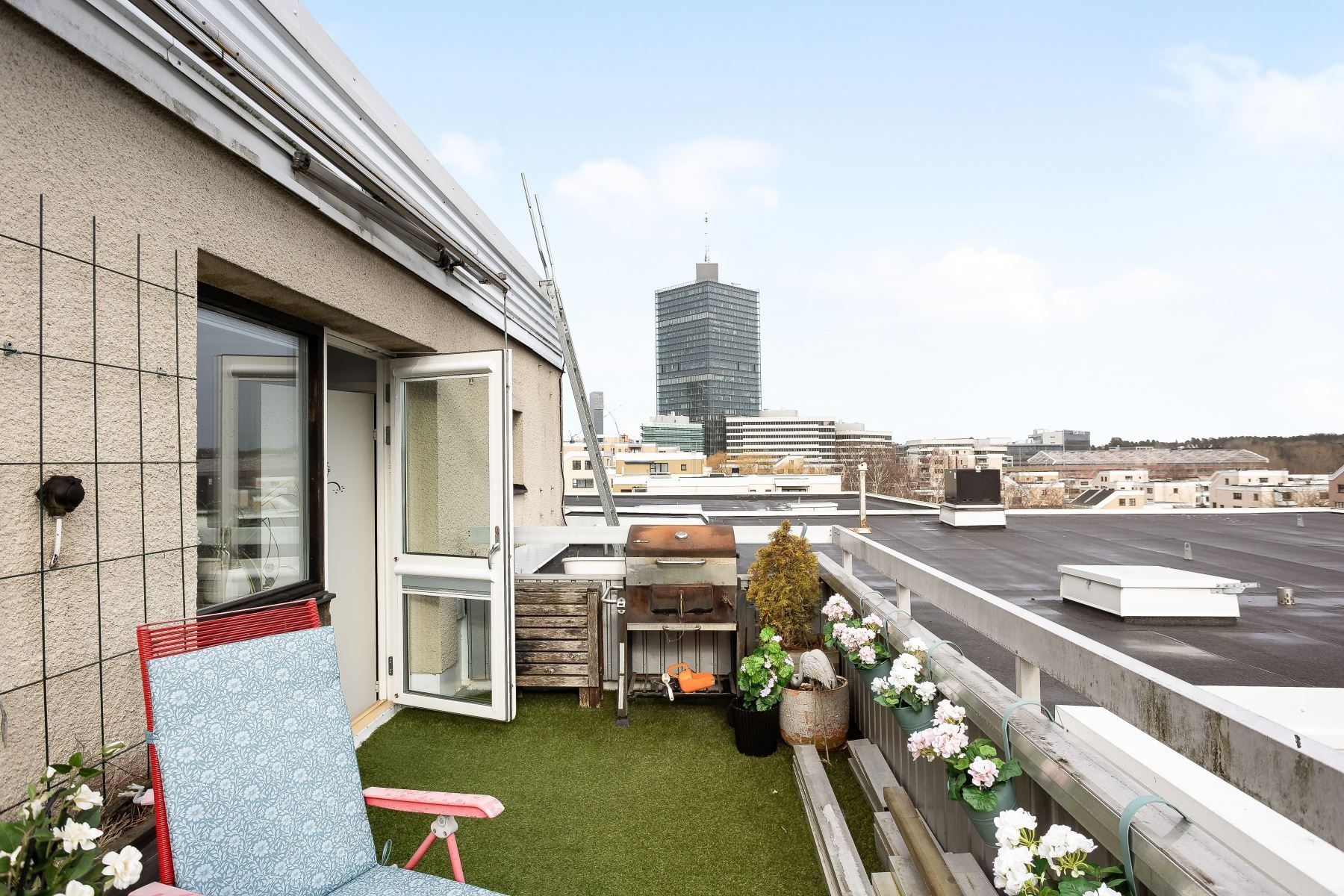 Terrass högst upp i huset