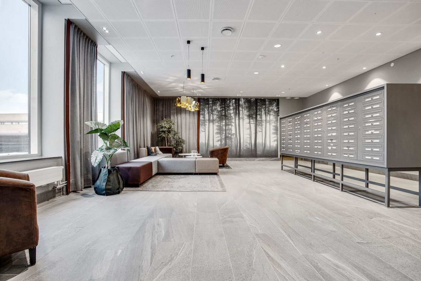 Lobby med brevlådor