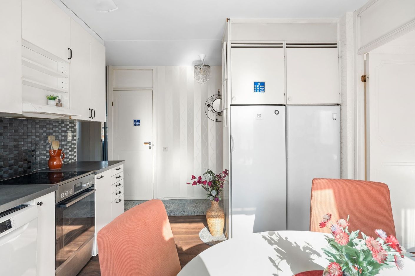 Plats för stor kyl och frys