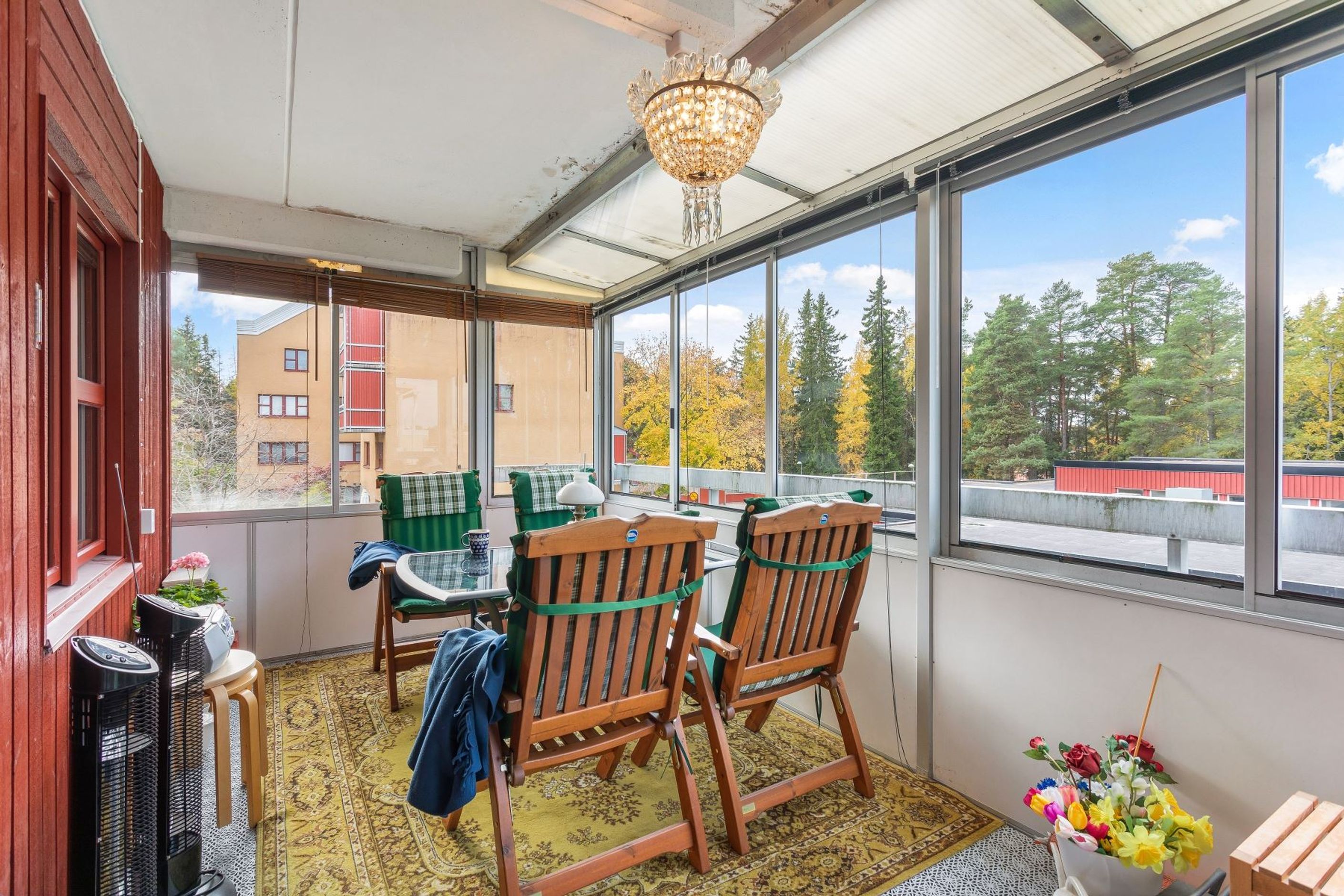 Kastrupgatan 16, 2tr Kista 5 rok, 105 kvm, KISTA HusmanHagberg din