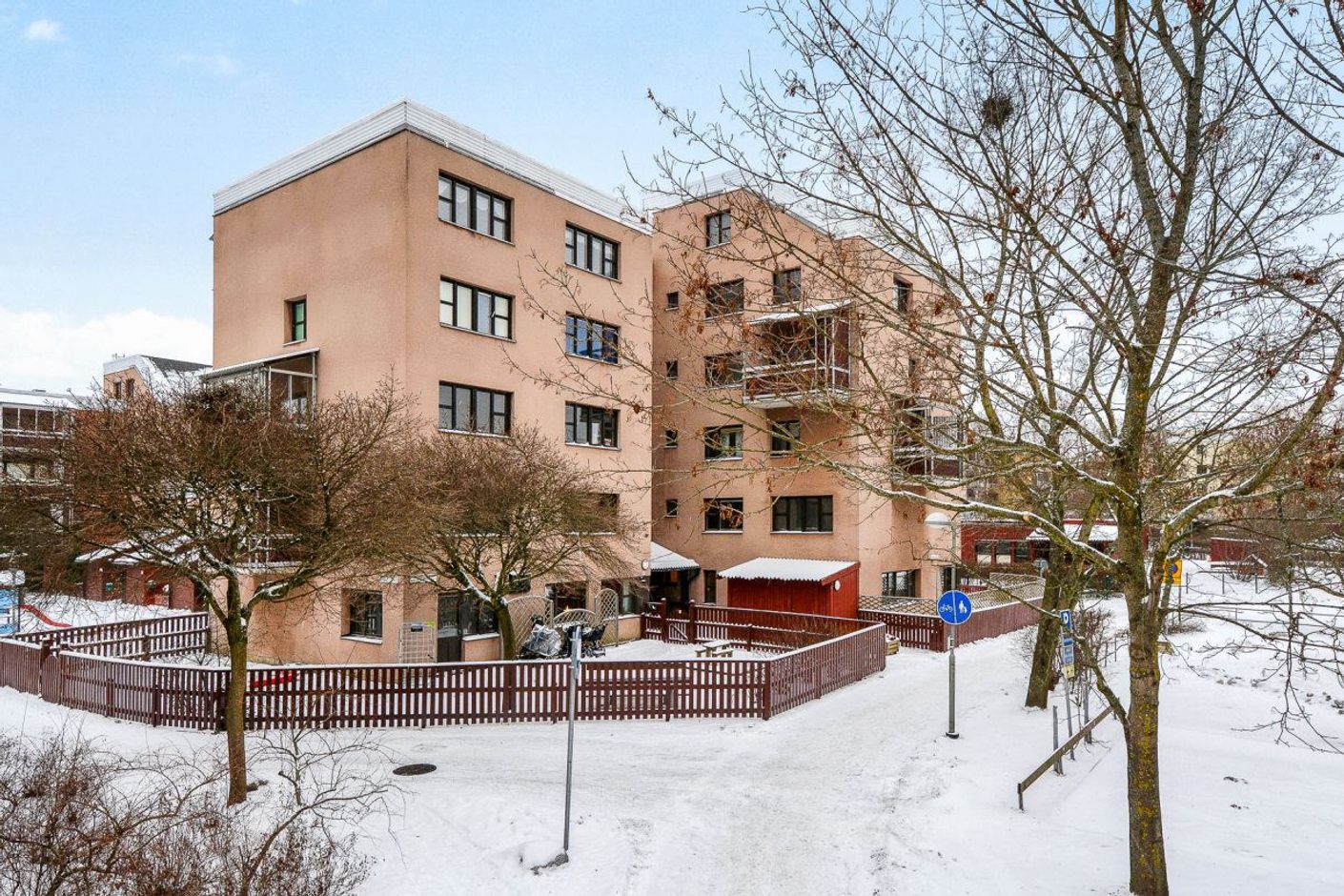 Langelandsgatan 41, 4 tr Kista 6 rok, 115 kvm, Kista HusmanHagberg