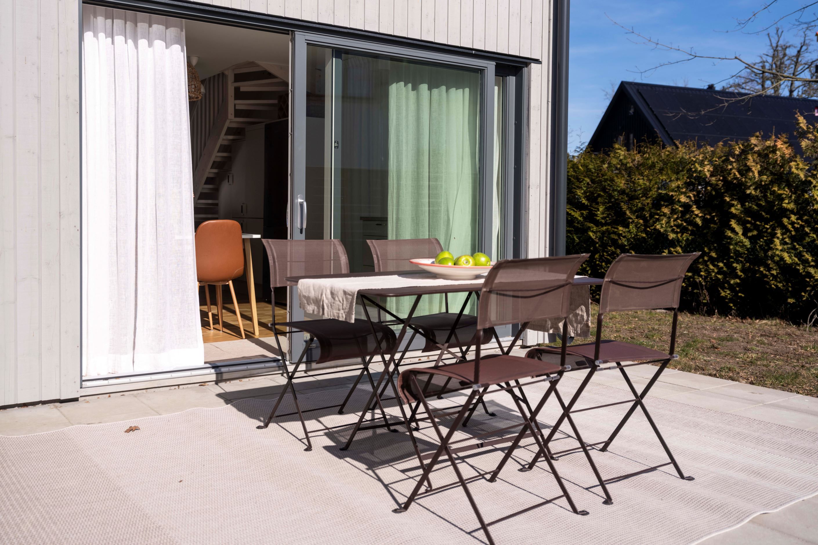 Ingen granne till höger. Lyx