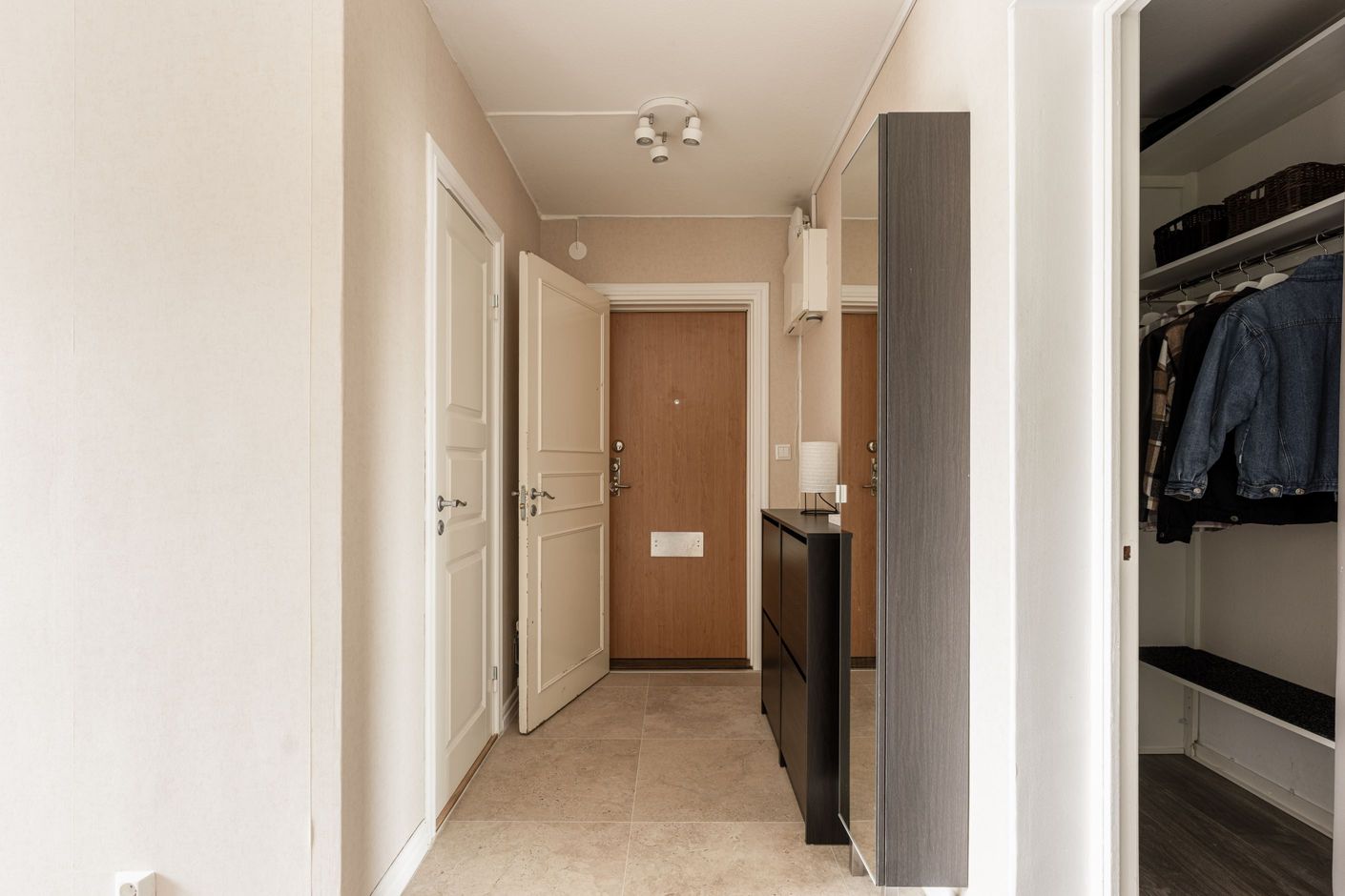 Hall