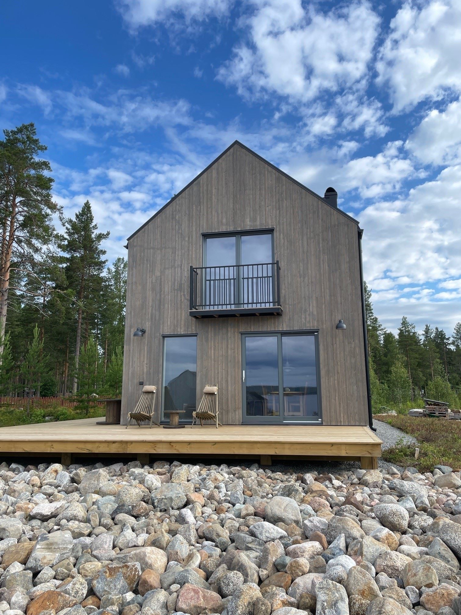 Bilder från grannfastighet!