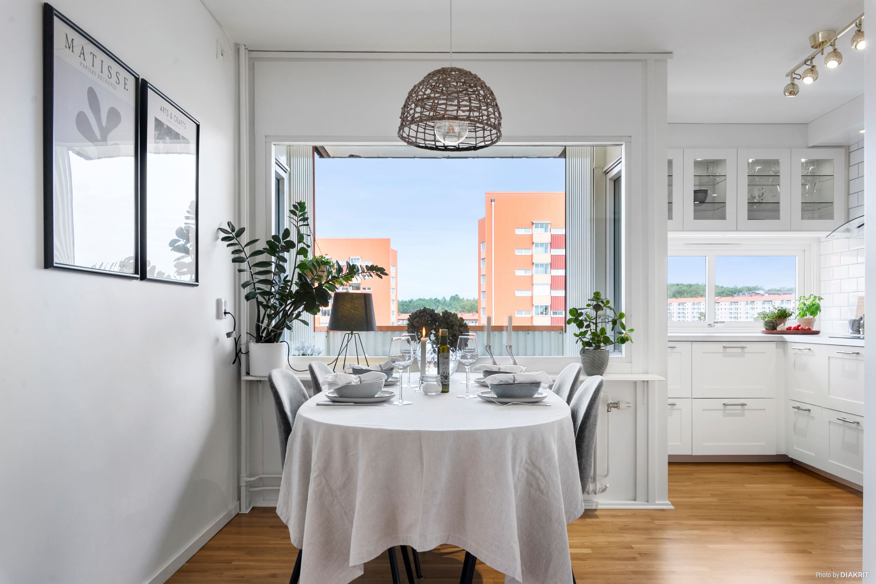 Rymlig och ljus matplats