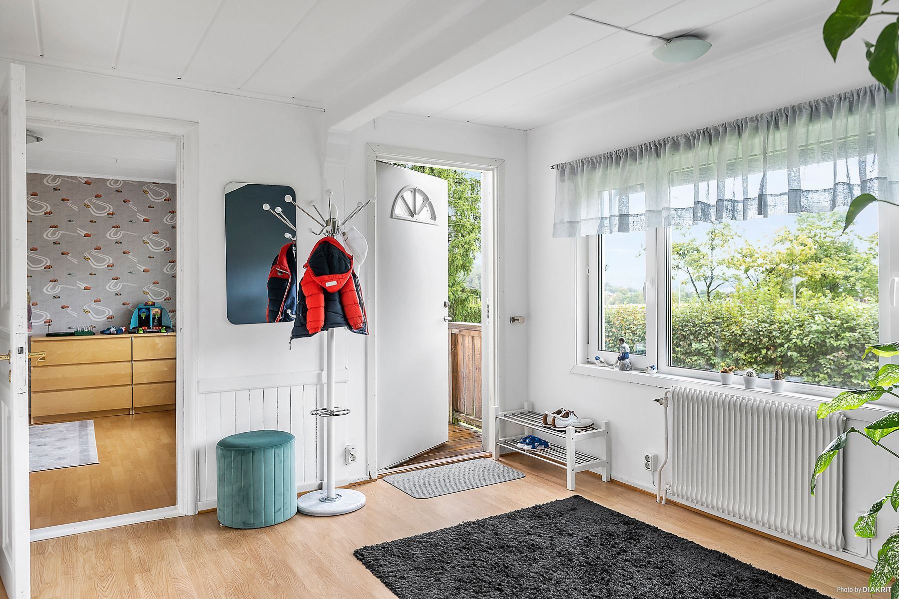 Stor och luftig hall.