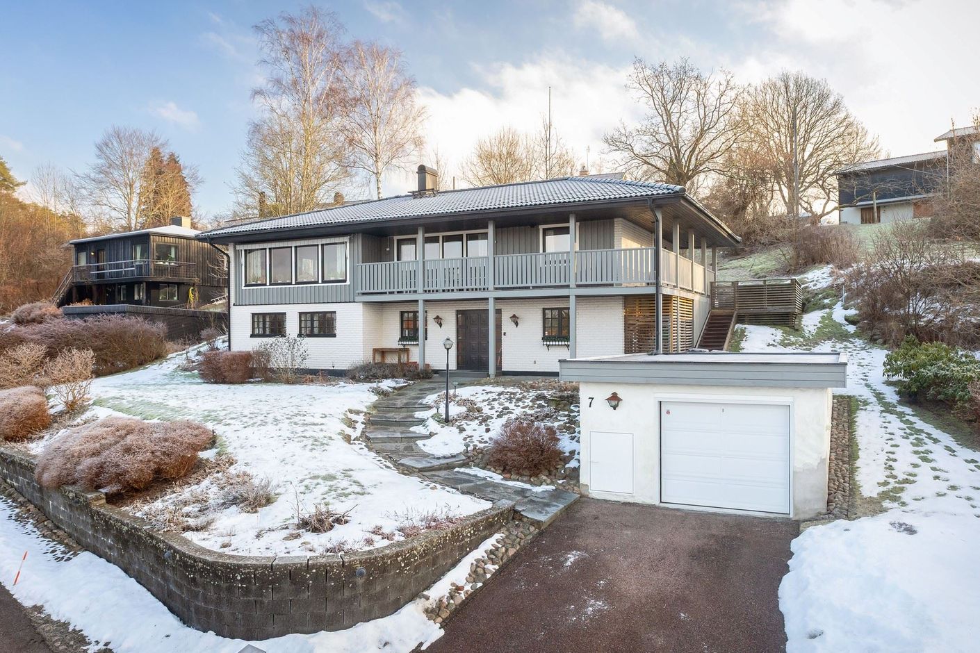 Högt och fritt läge på Gunnarssons väg!