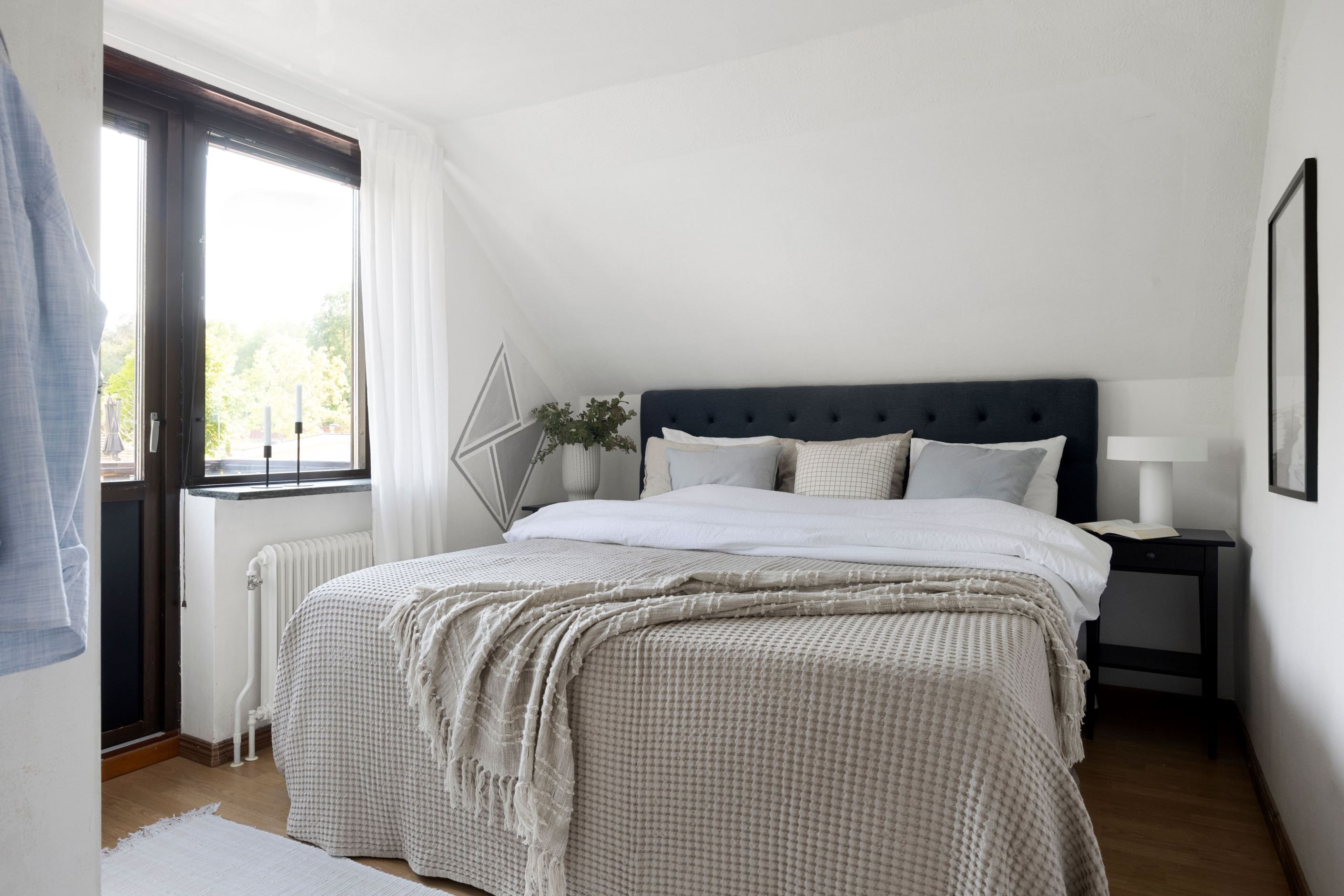Master bedroom övre plan.