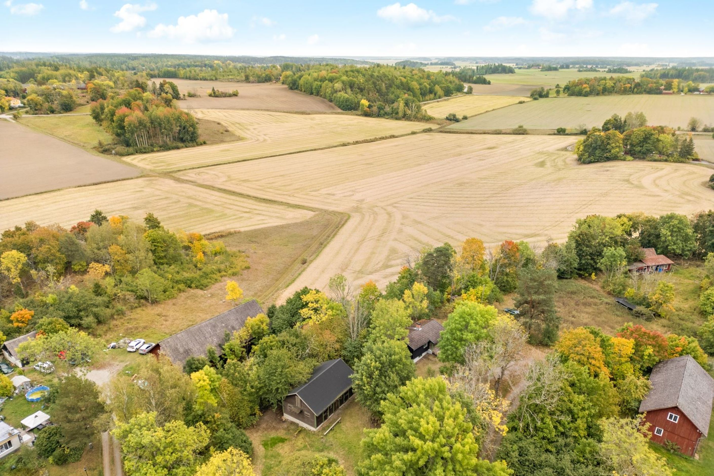 Lantligt drömboende med charm och utrymme! BiskopskullaHögstena 4 3