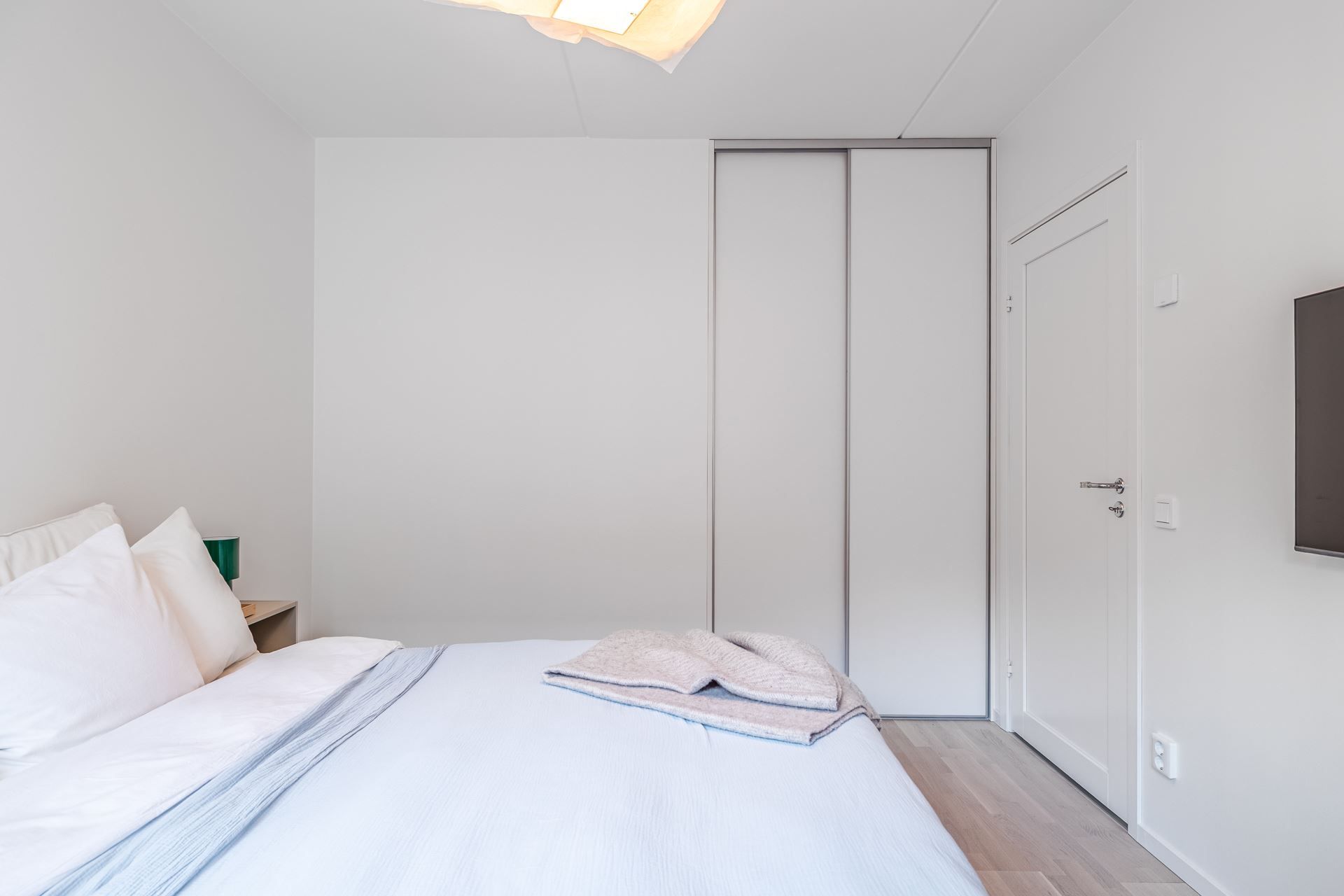 Master bedroom med bra förvaring