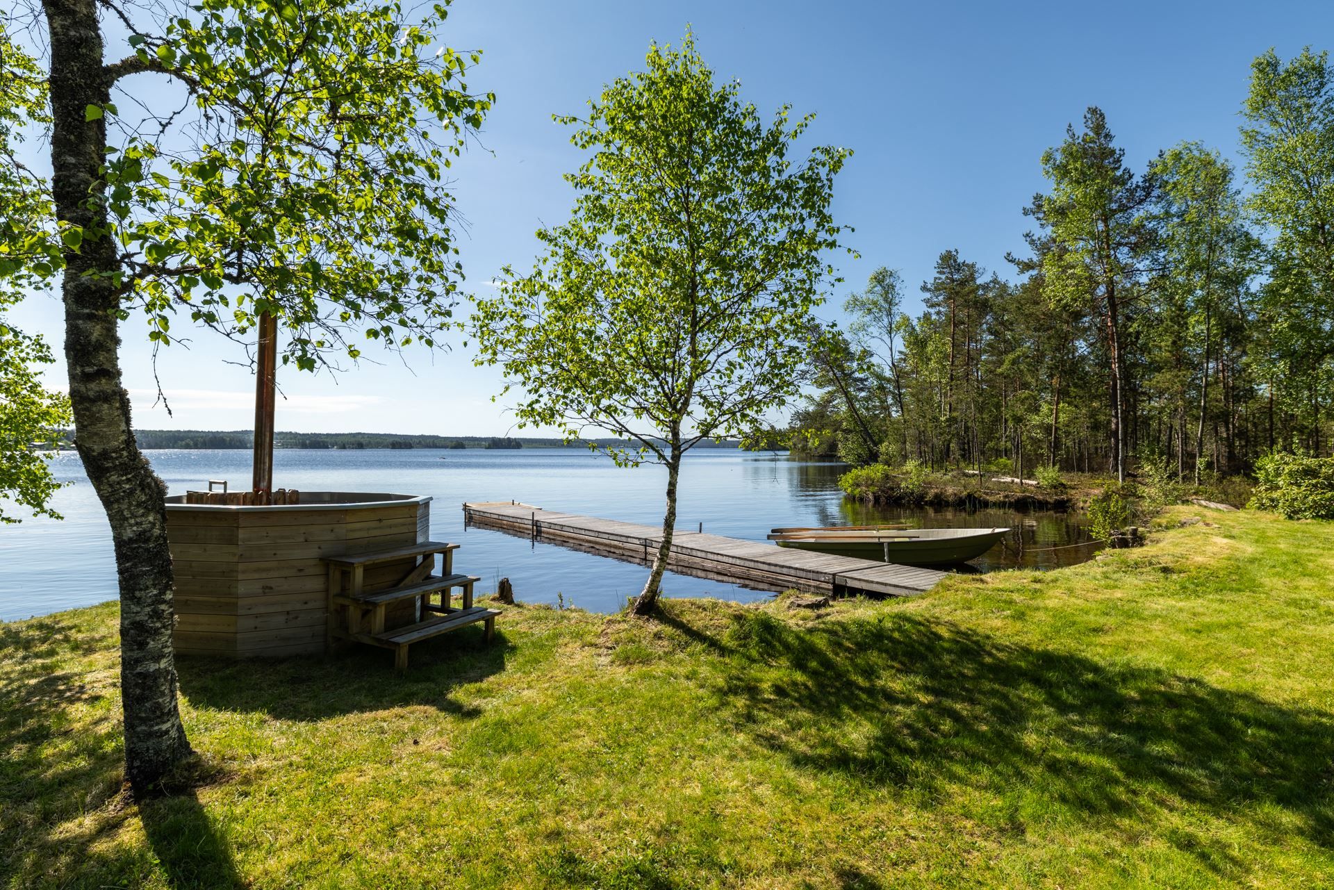Vedeldad badtunna precis intill Rasjön.