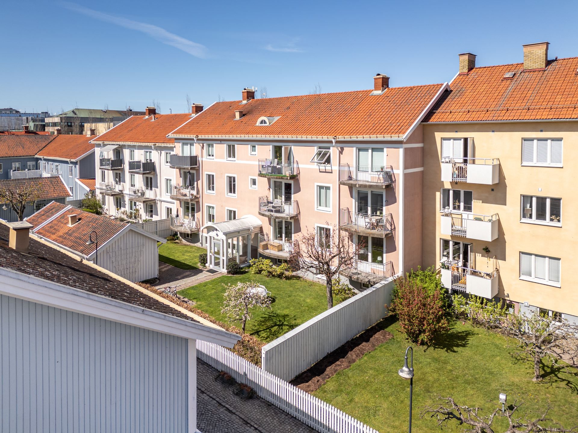 Vy över innergården