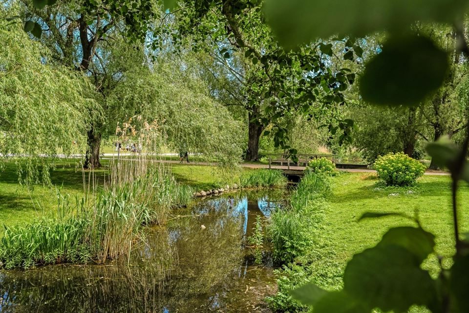 Ån mellan Löt- och Råstasjön