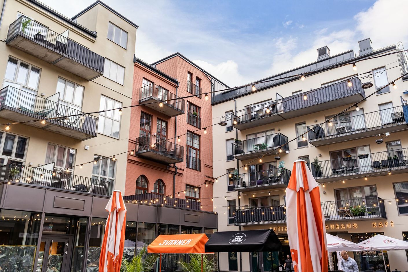 Torget innan entrén