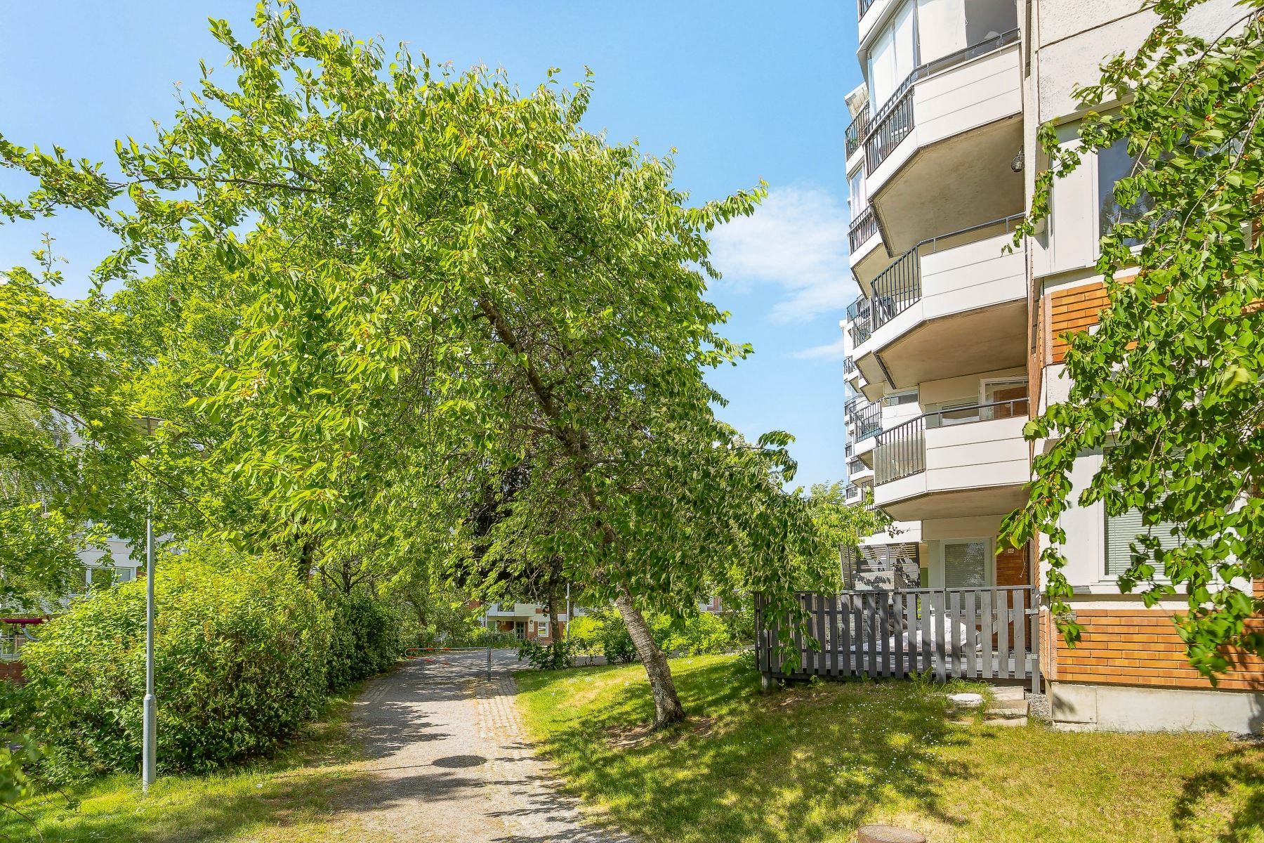 Utsikt mot innergård
