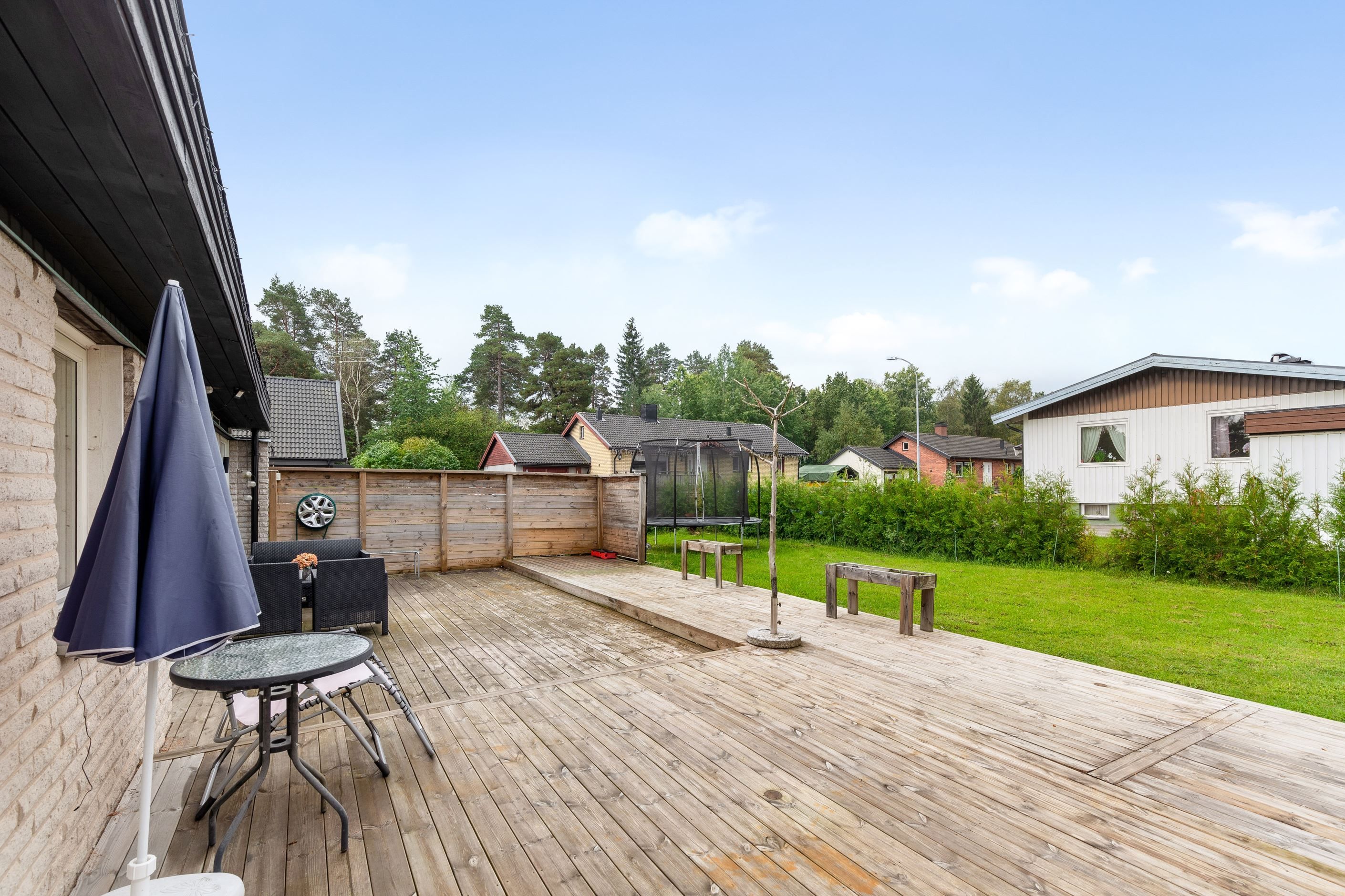 Trädäckad altan
