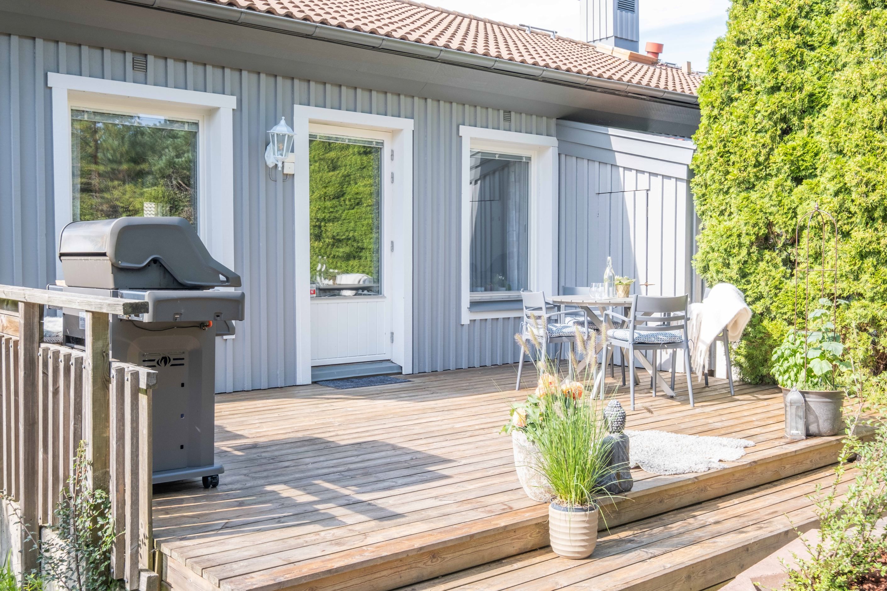 Altan gott om plats för möblemang efter önskemål