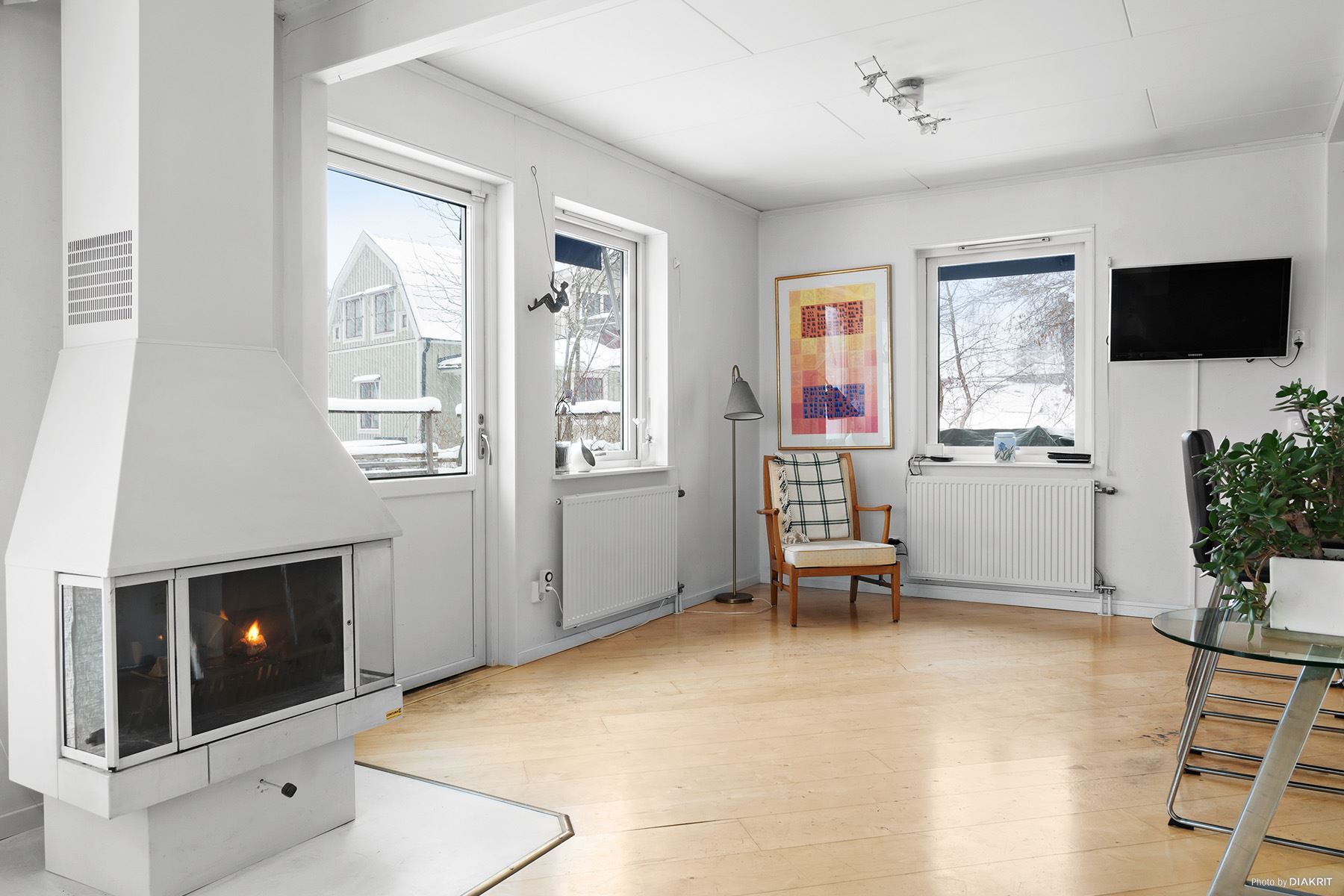 Utgång till altan/utplats från vardagsrum