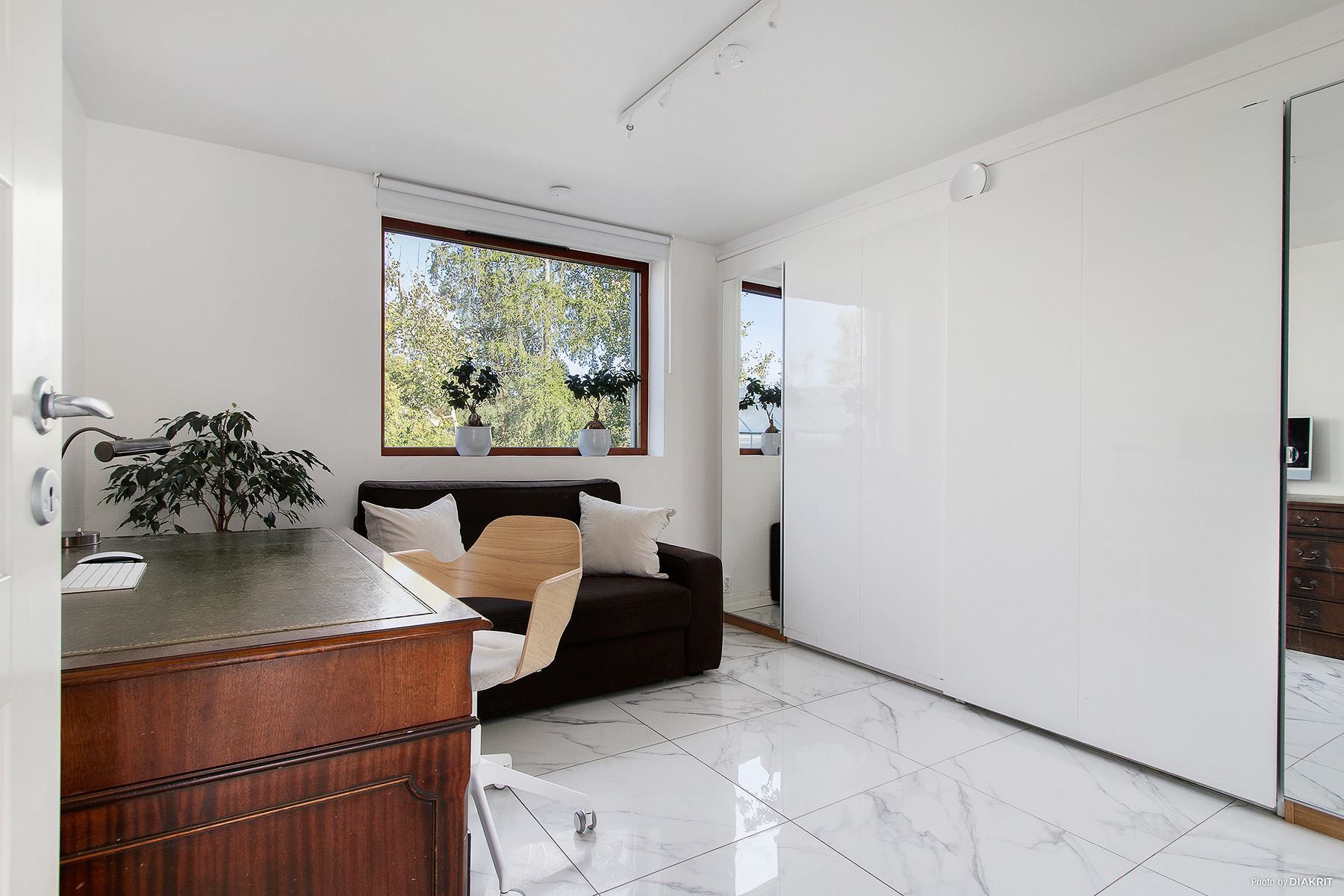 Sovrum (1) på entrévåning