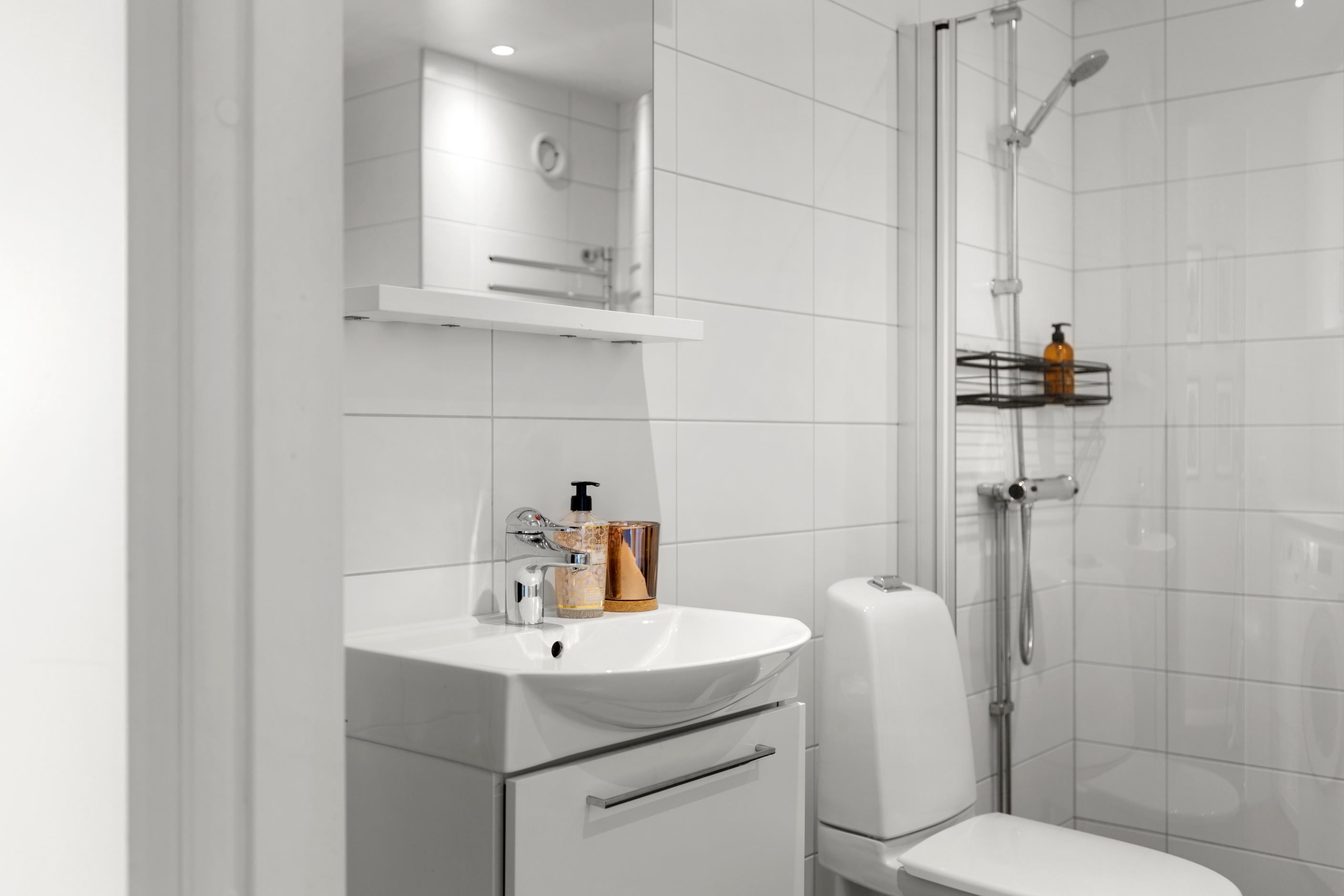 Badrum och tvättrum.