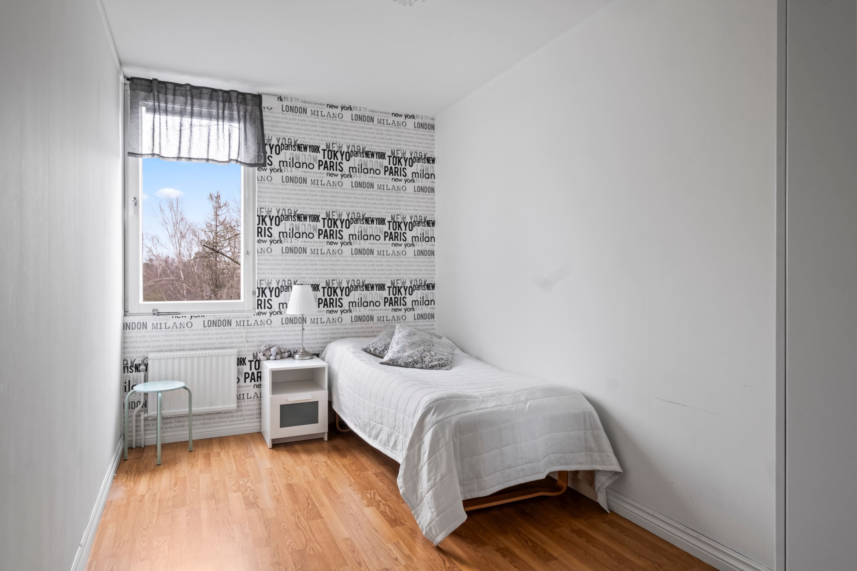 Sovrum 3 med garderob