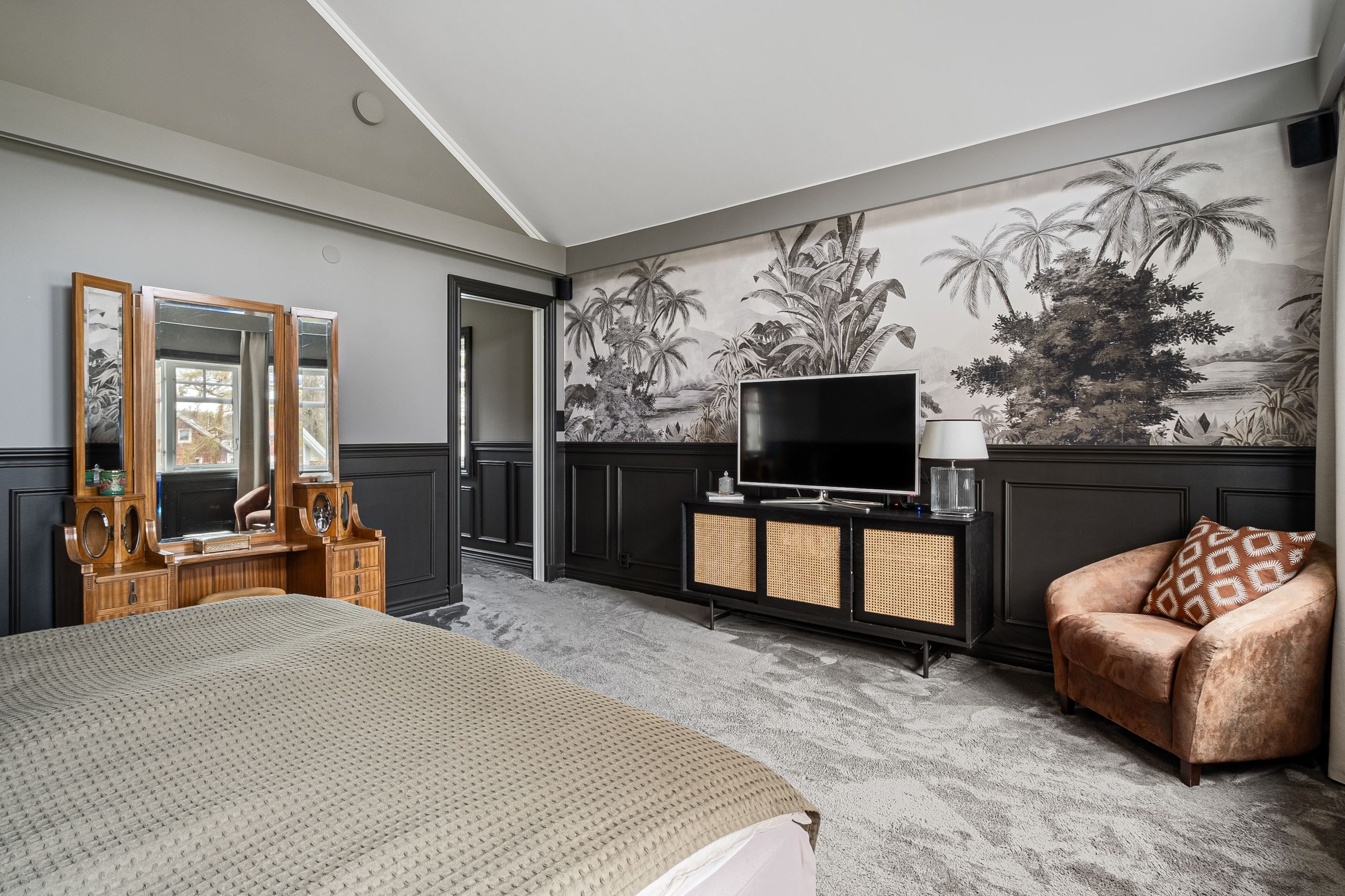Master bedroom