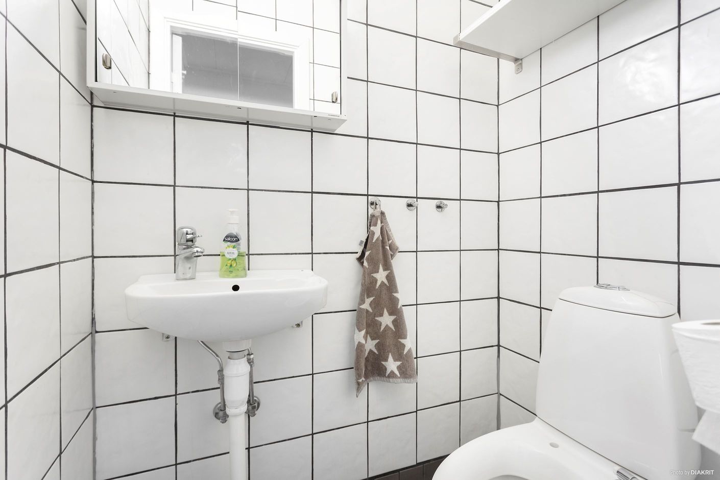Praktisk gäst-wc på nedervåning