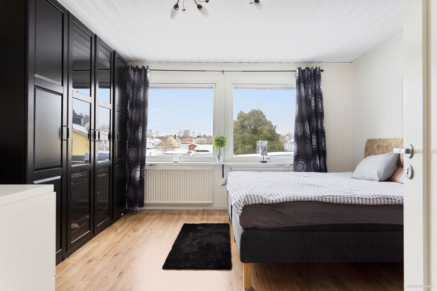 Sovrum 3 är bostadens största sovrum
