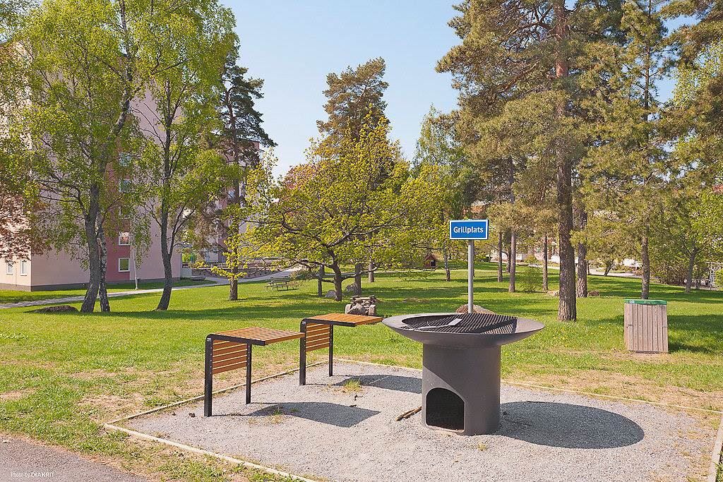 Brf Platån Grillplats sommar