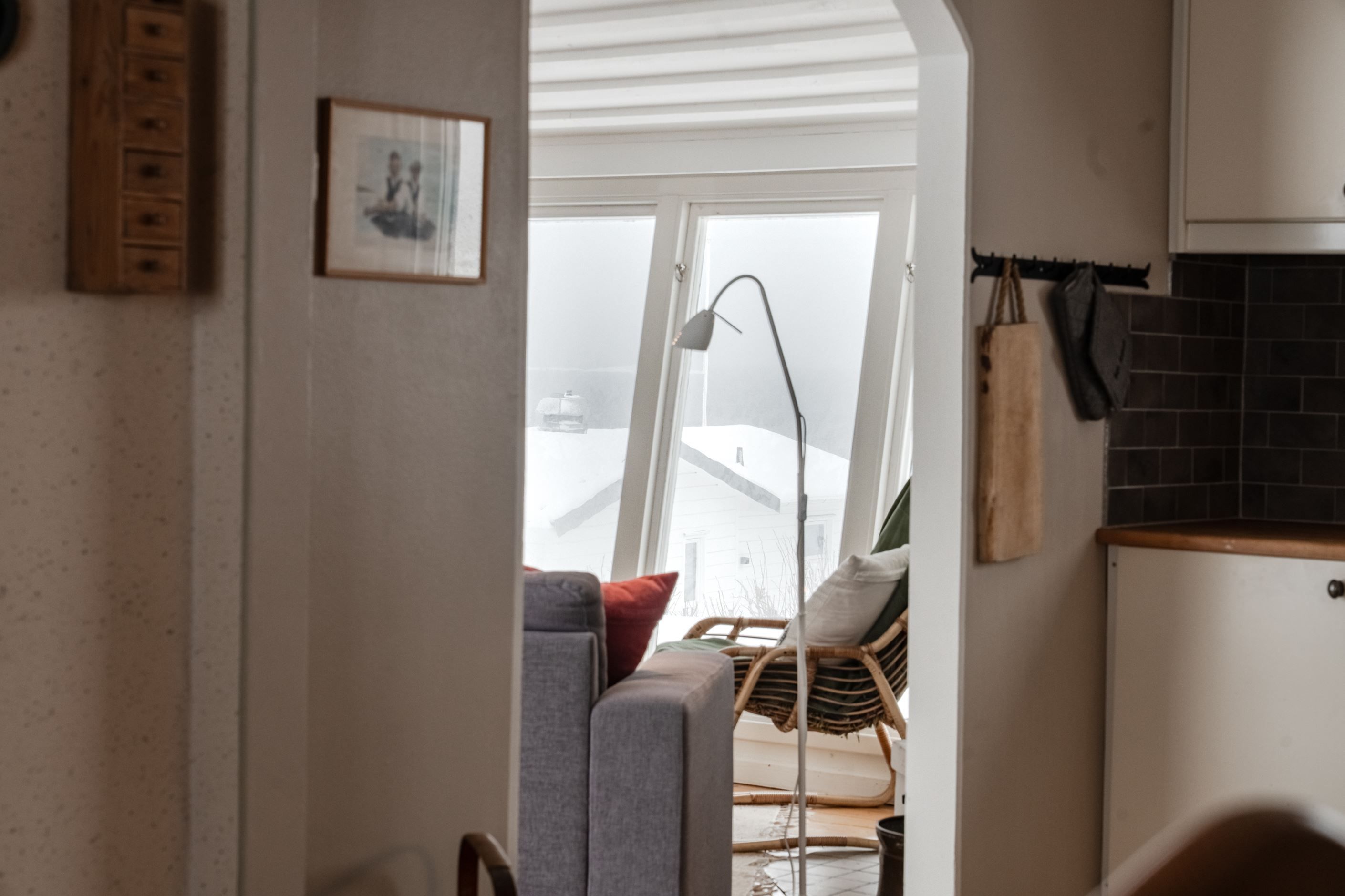 När snöröken lagt sig njuter man av havsutsikten även från matplatsen