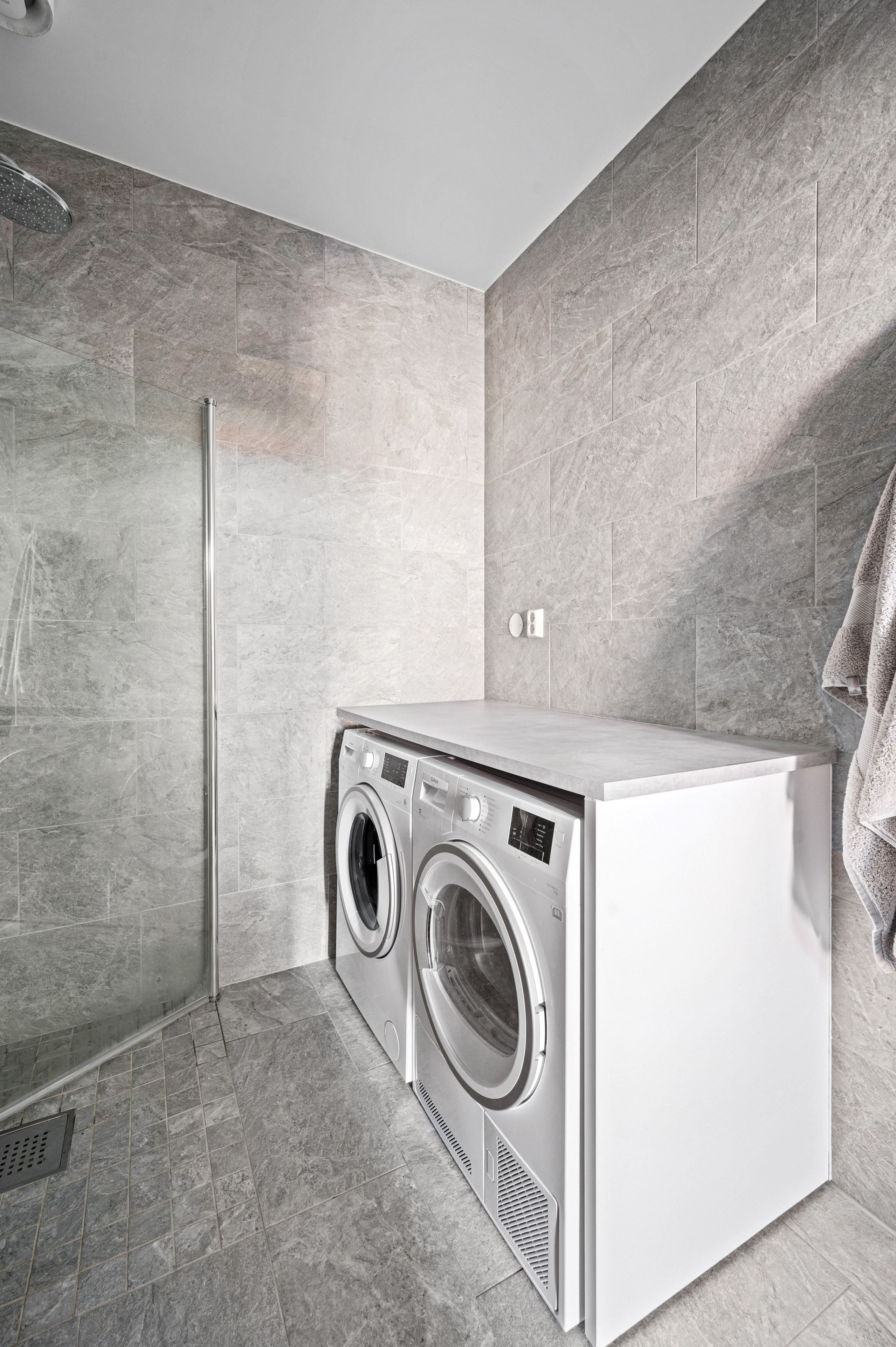 Här finns tvättmaskin och torktumlare