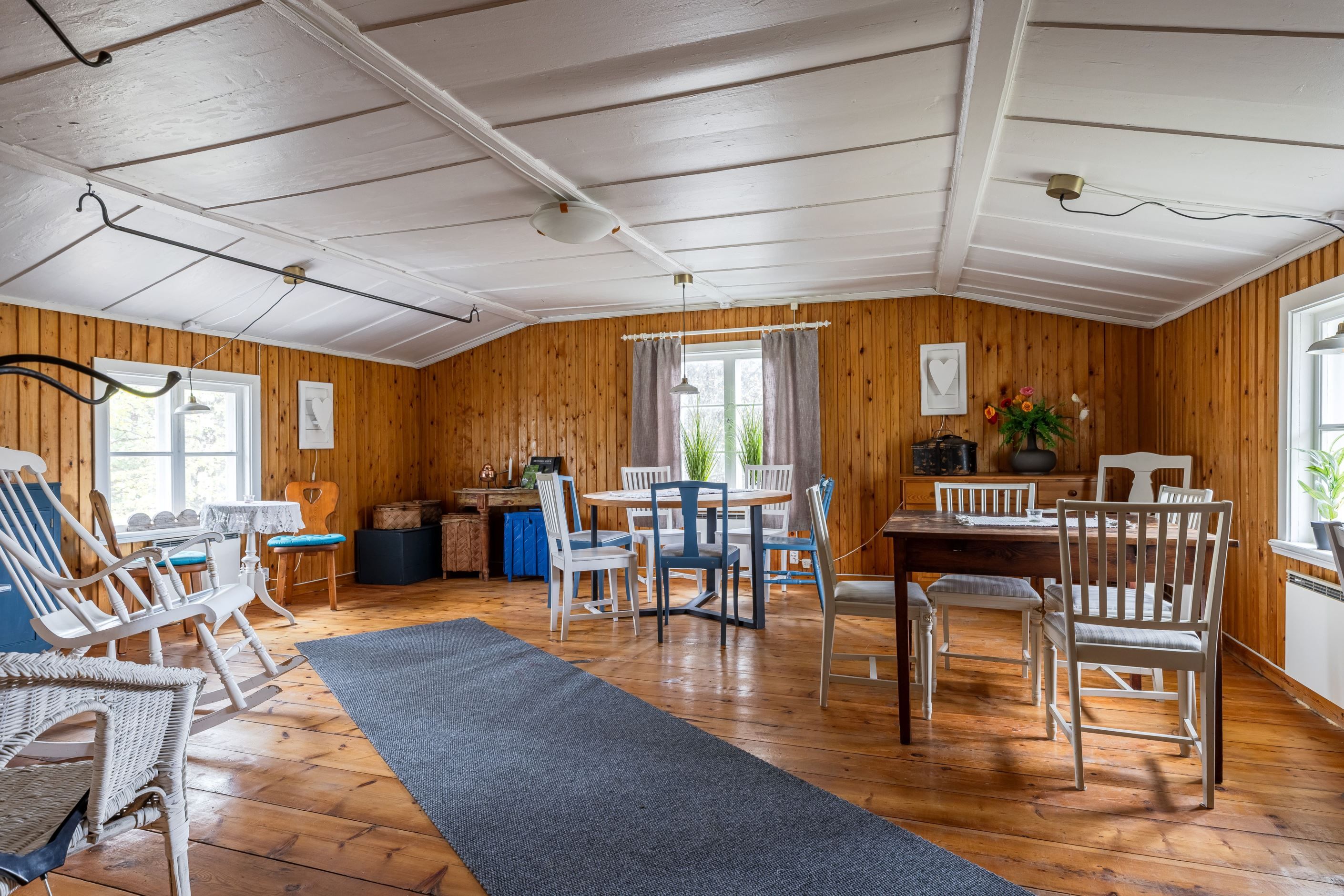 Konferensrum på övre plan