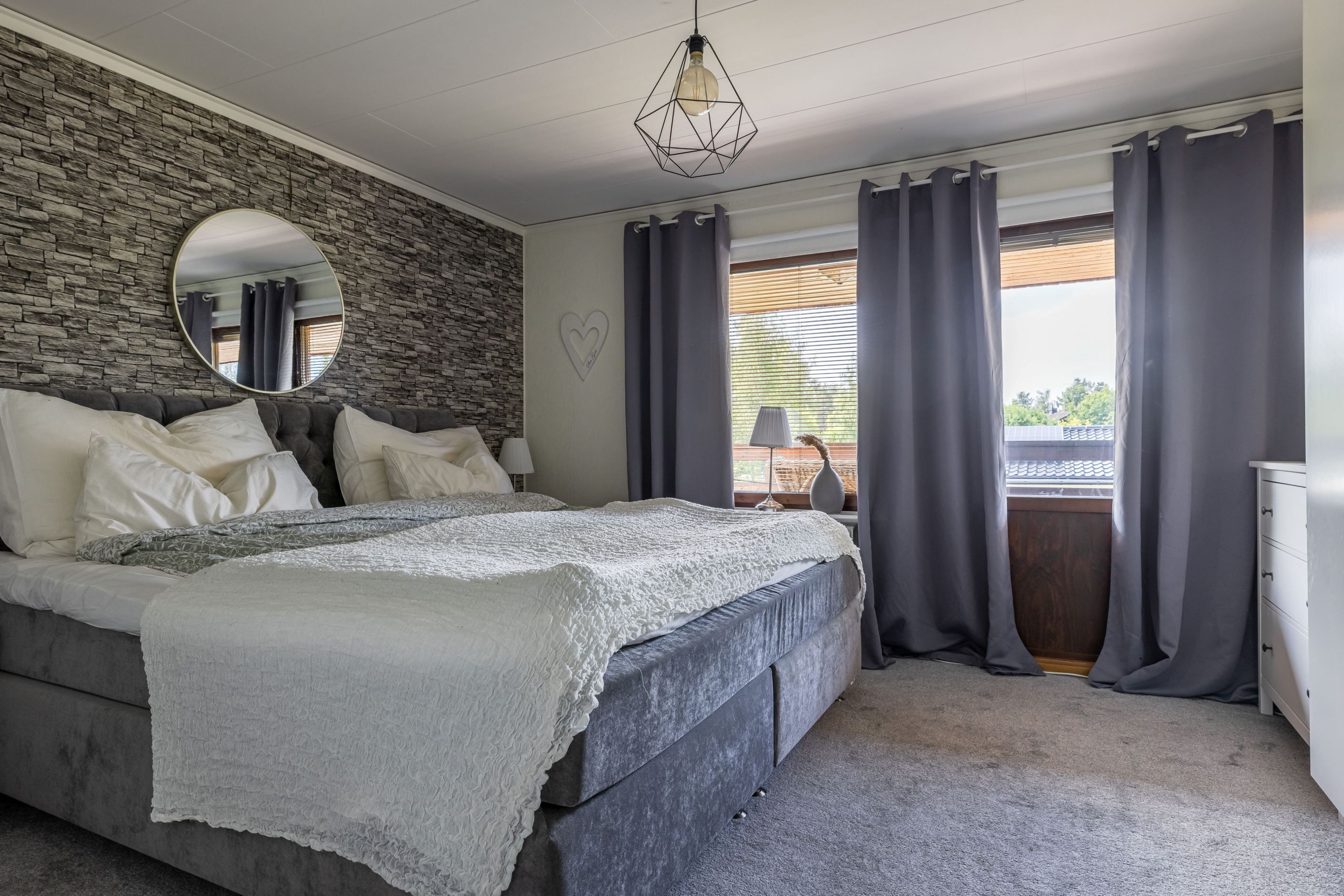 Master Bedroom på övre plan