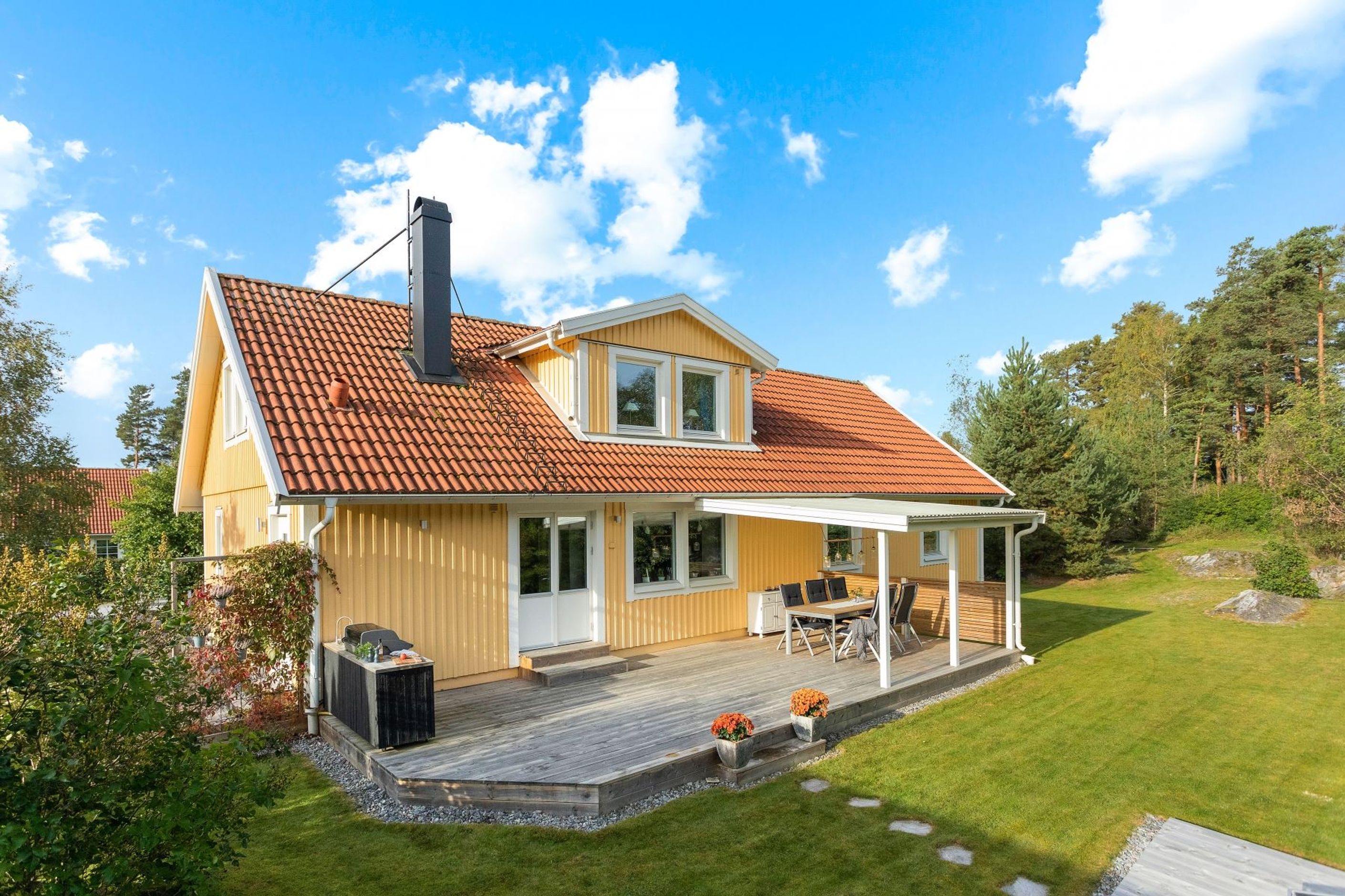 porfyrv-gen-4-b-lsta-sk-rby-b-lsta-1-familjs-friliggande-villa