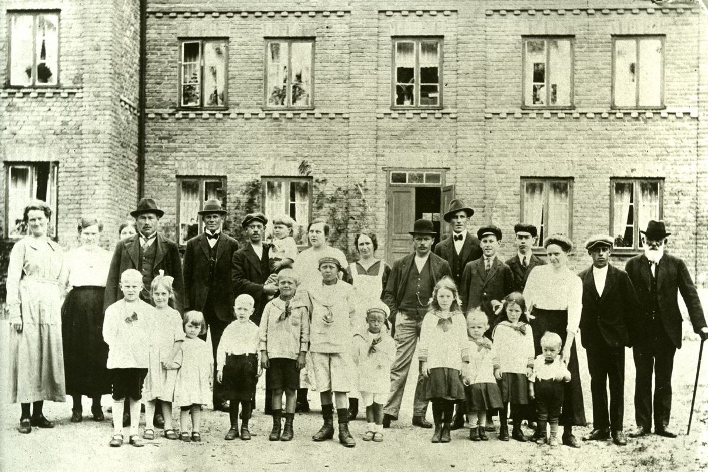 Huset Höjden runt sekelskiftet.