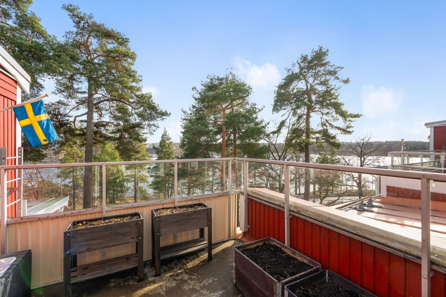 Tidig vår på balkongen