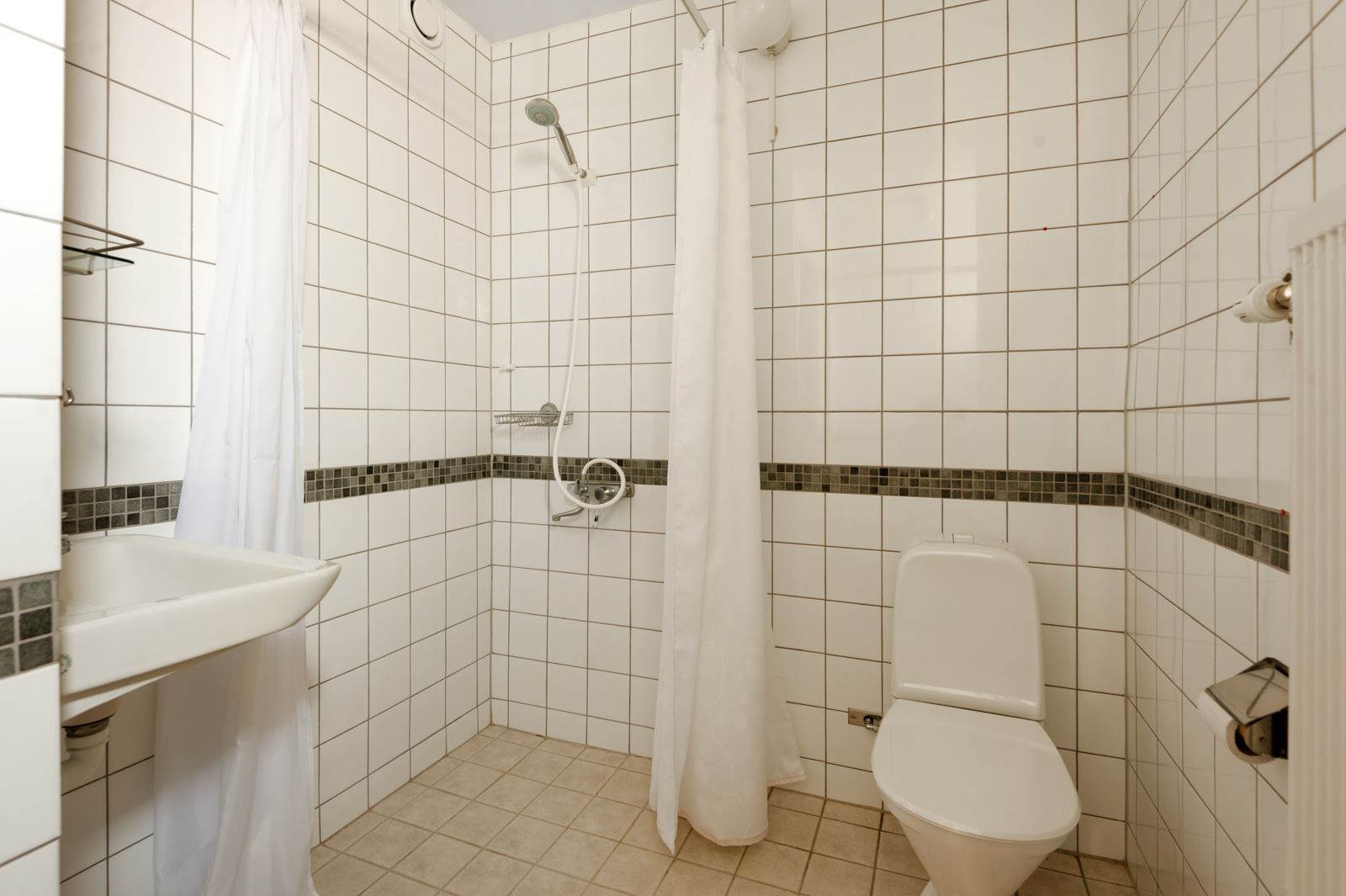 Två badrum i relaxavdelningen
