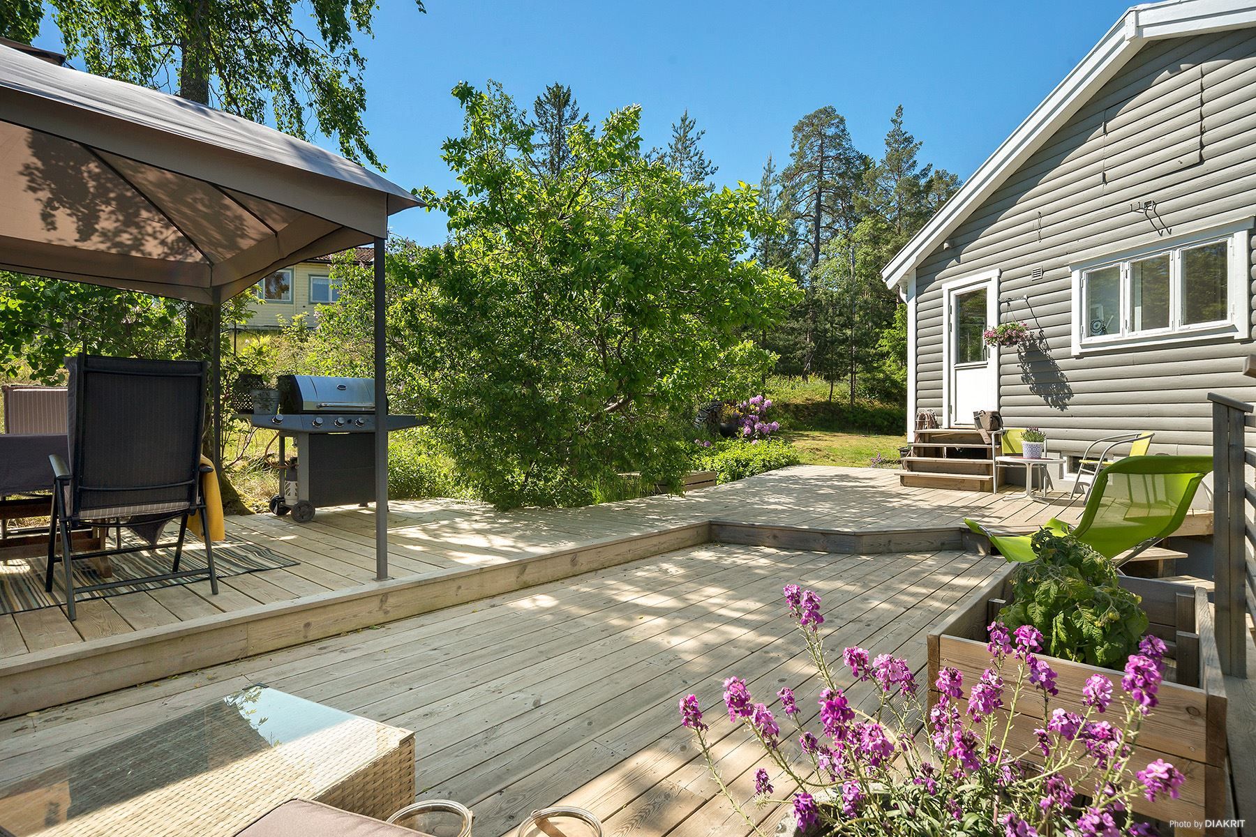 Utgång från köket till altanen