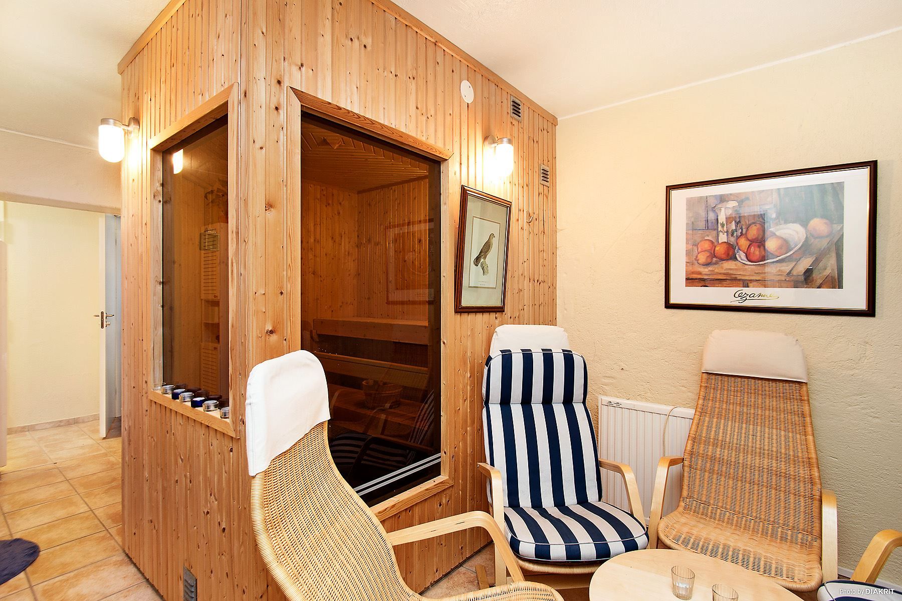 Bastu och lounge i föreningens ägo