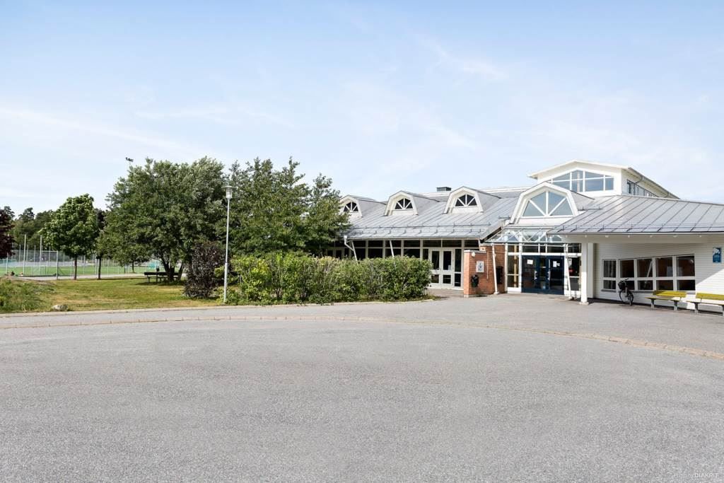Ösbyskolan