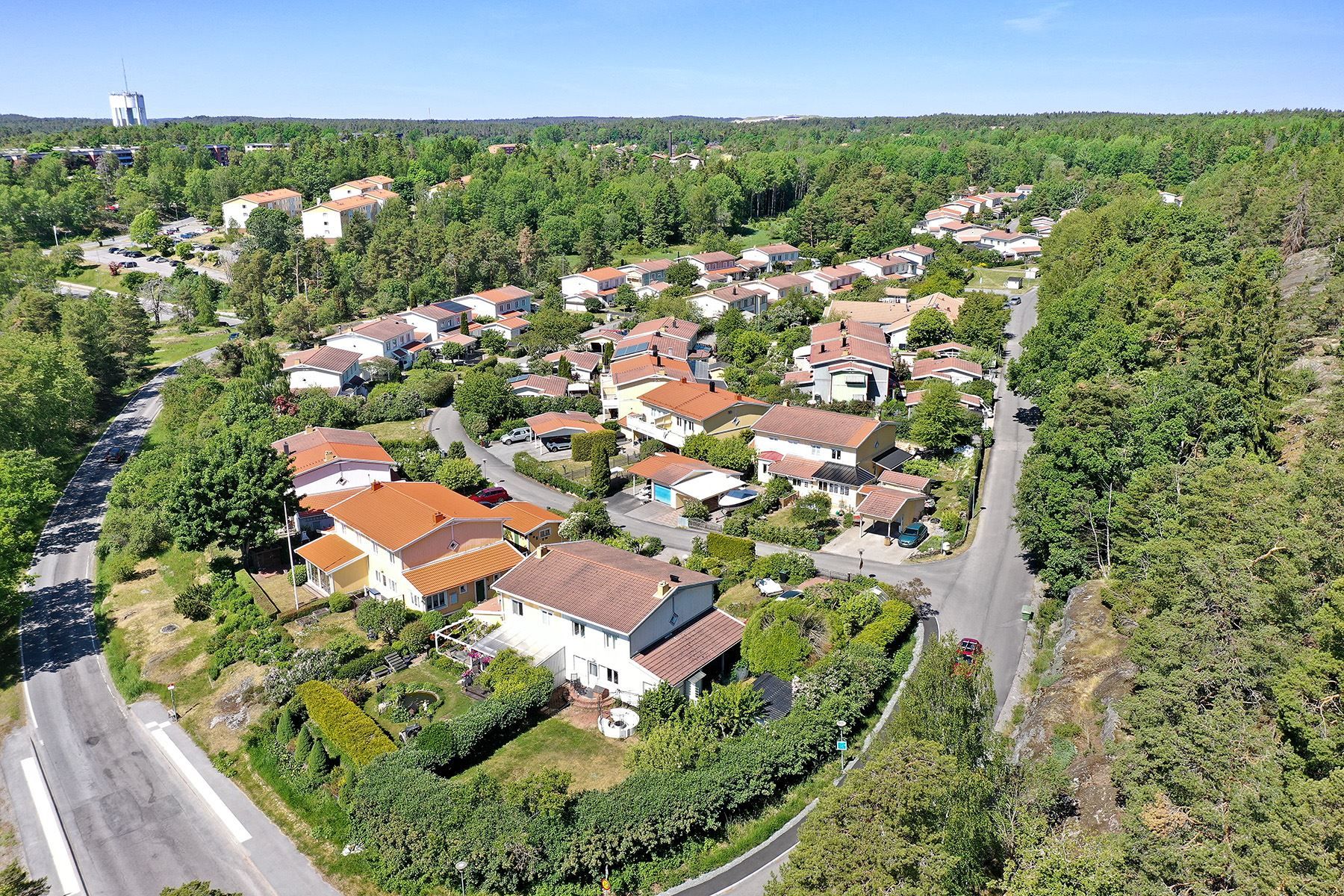 Ösbydalen - mellan skog och hav.