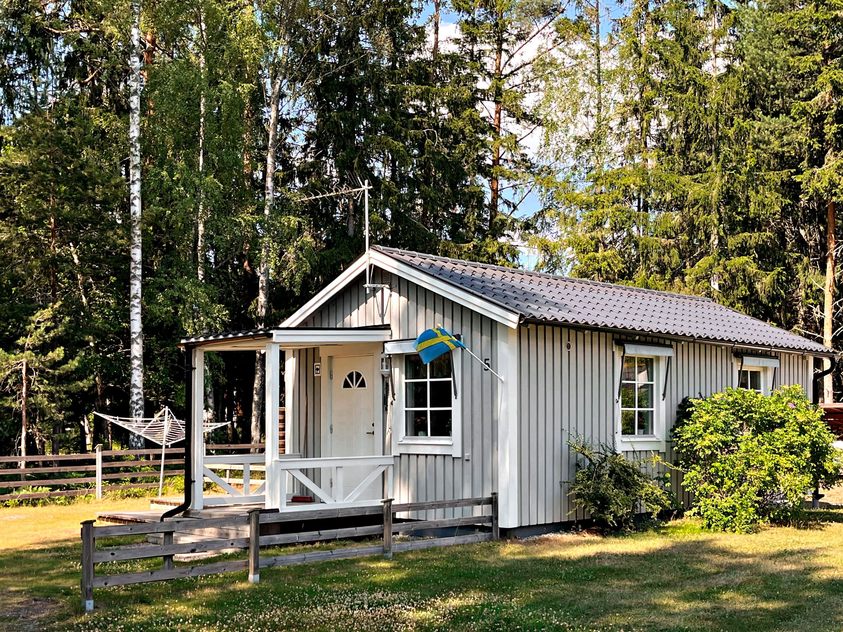 Säljarens sommarbild (gästhus(