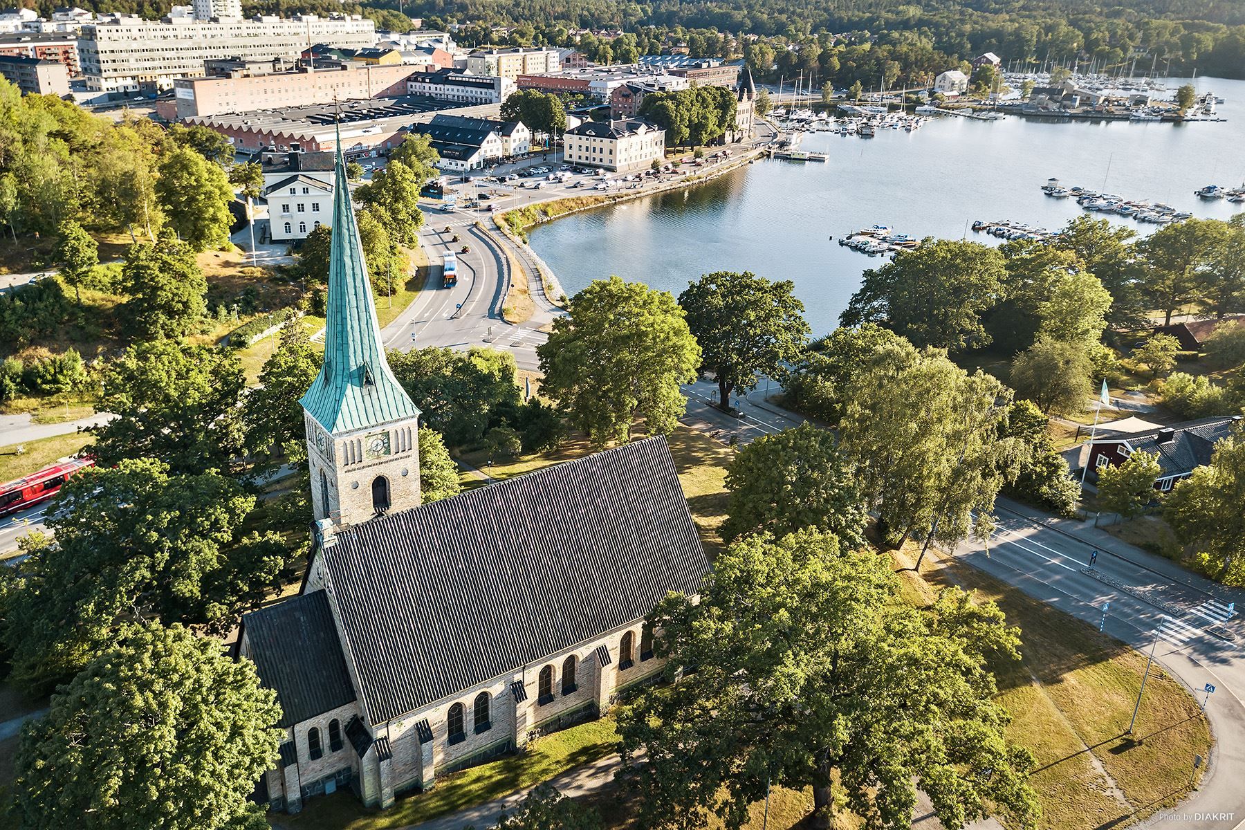 Gustavsbergs kyrka och Farsta Slottsvik
