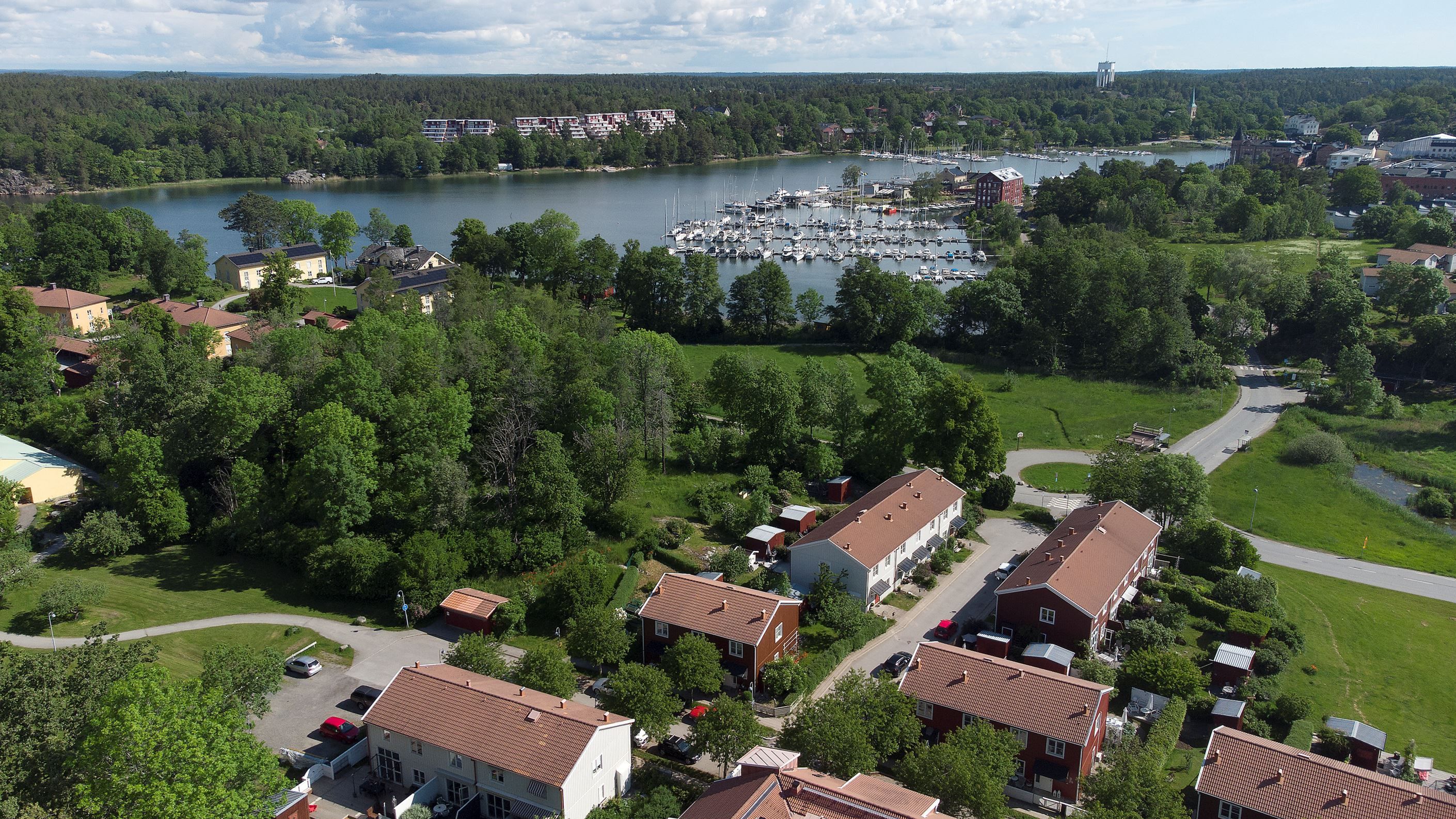 Underbart läge vid Farsta Slottsvik!