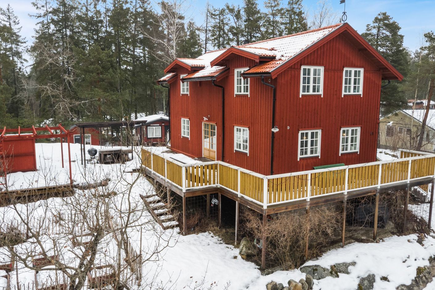 Unik villa byggd med varsam hand och sann glädje!