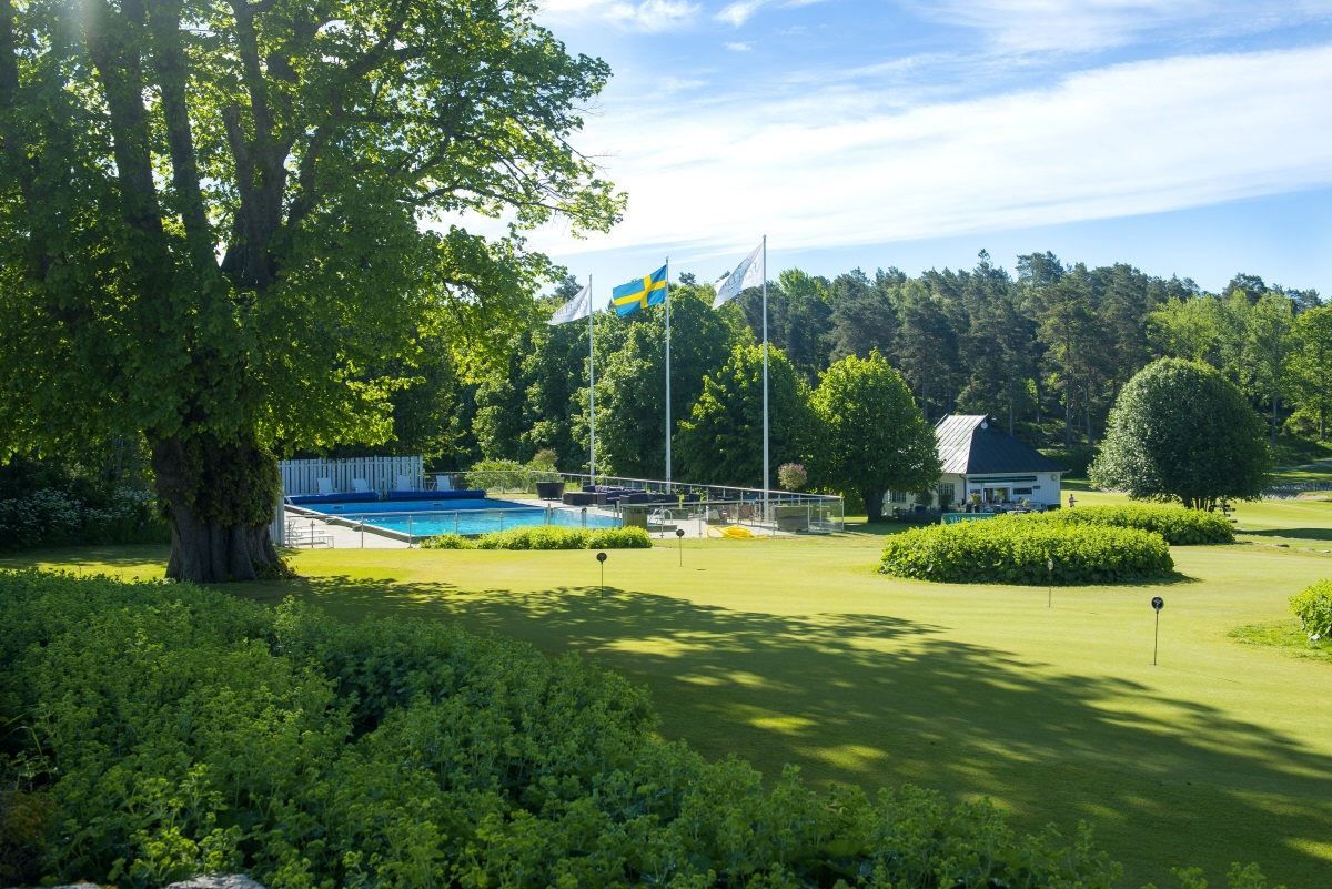 Golfklubbens uppvärmda pool