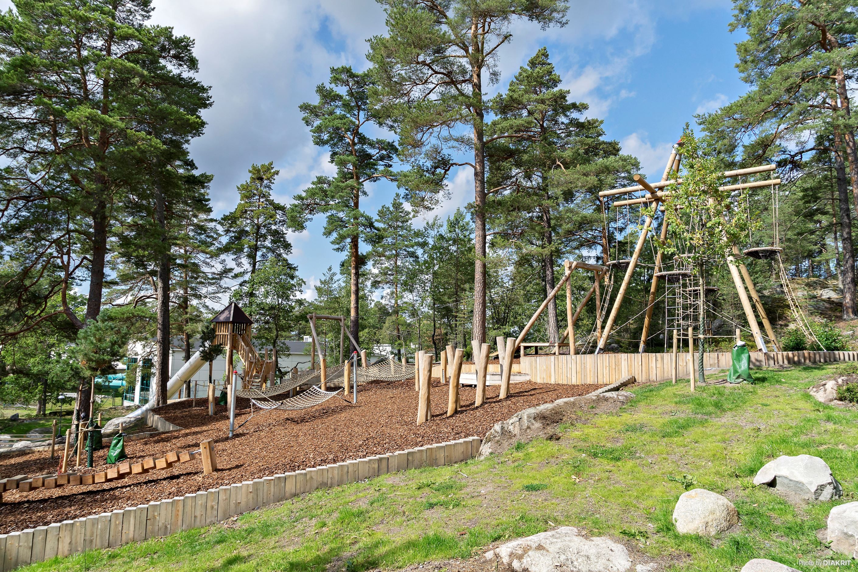 Naturlekpark invid Ösby Sjö